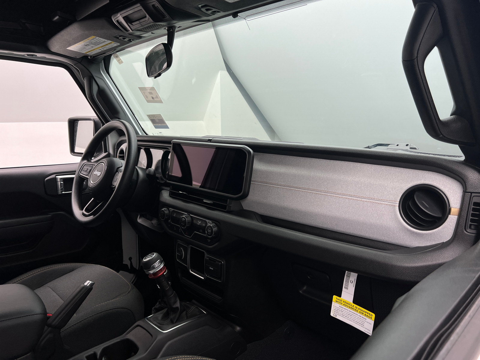 Thumbnail: 2024 Jeep Gladiator - 3