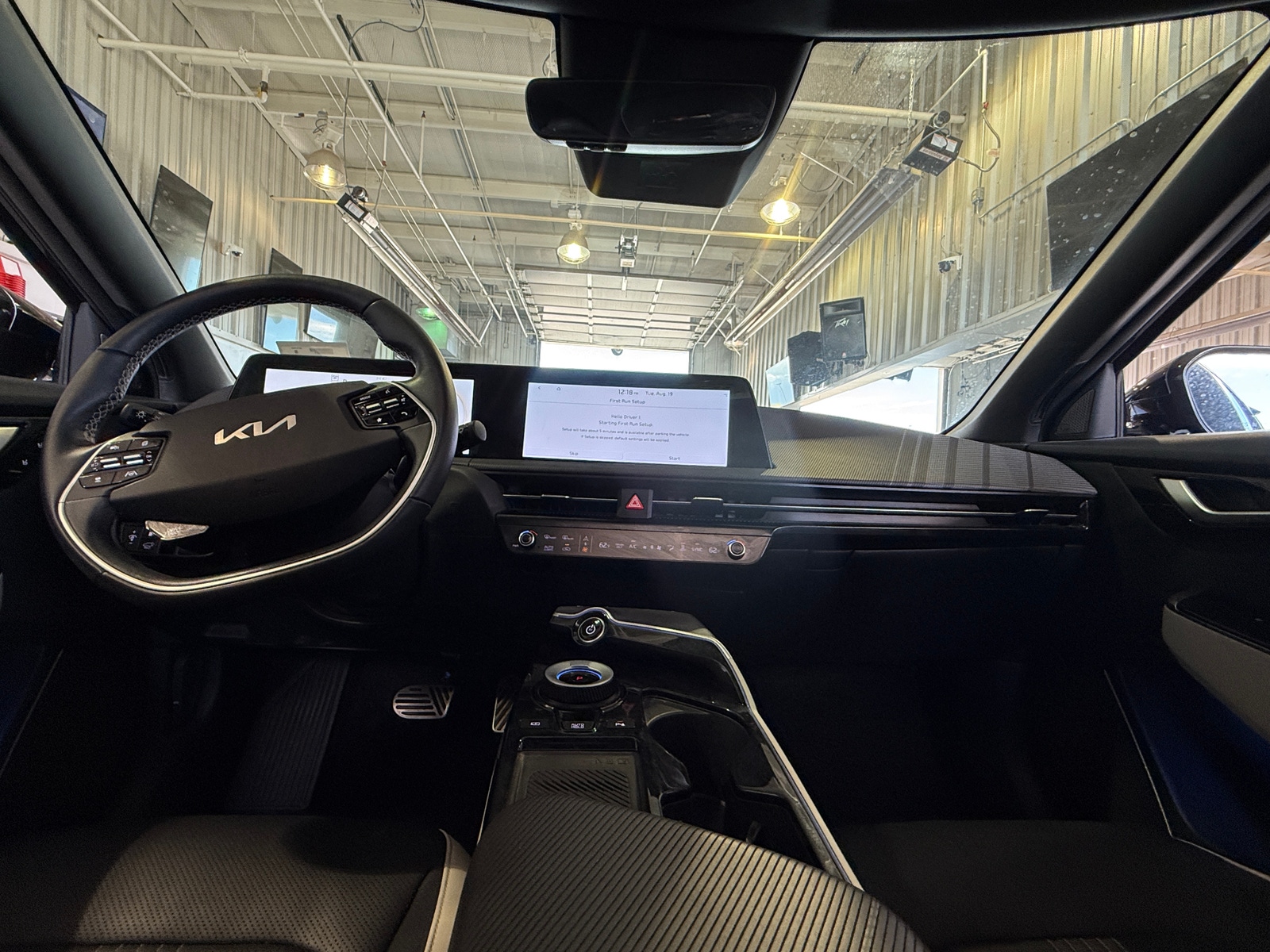 Thumbnail: 2022 Kia EV6 - 2