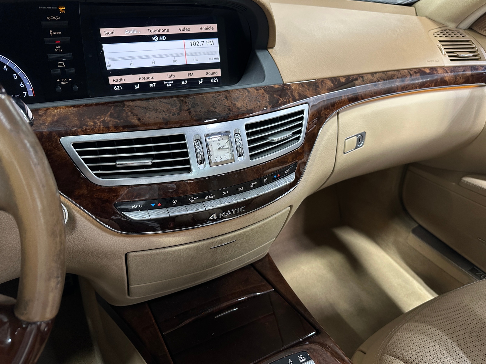 Thumbnail: 2013 Mercedes-Benz S-Class - 3