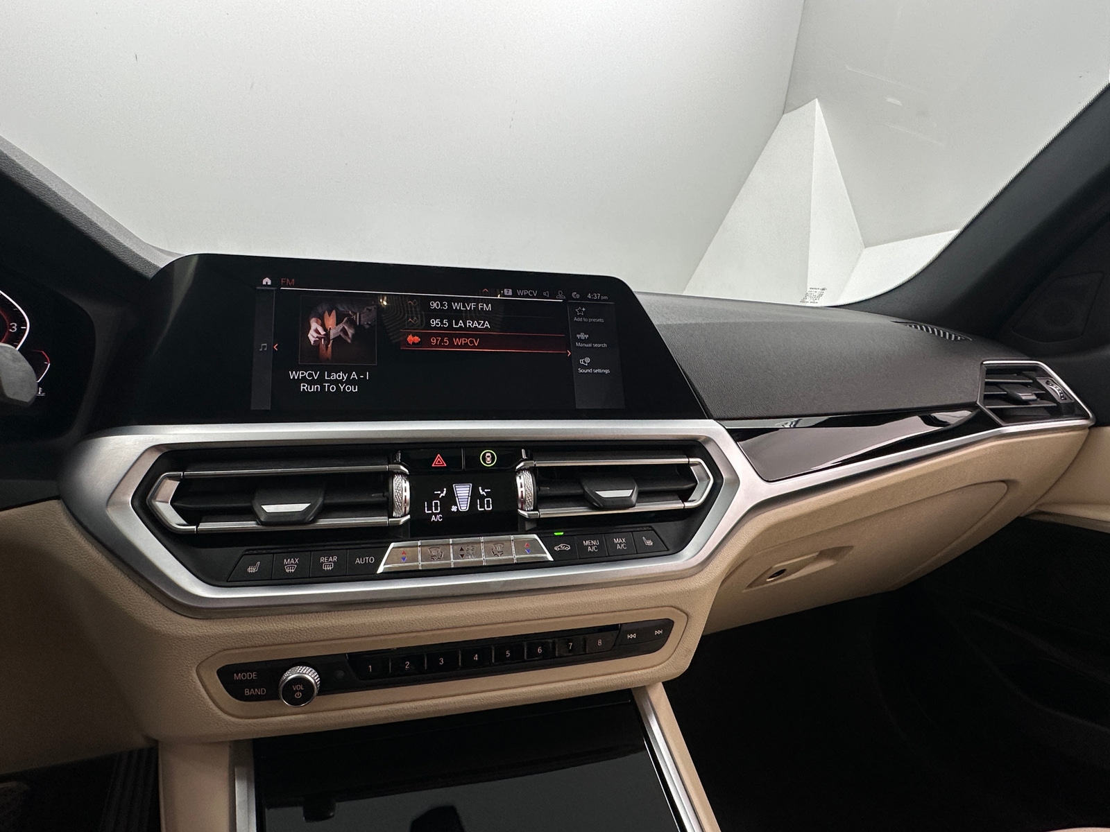 Thumbnail: 2019 BMW 3 Series - 3