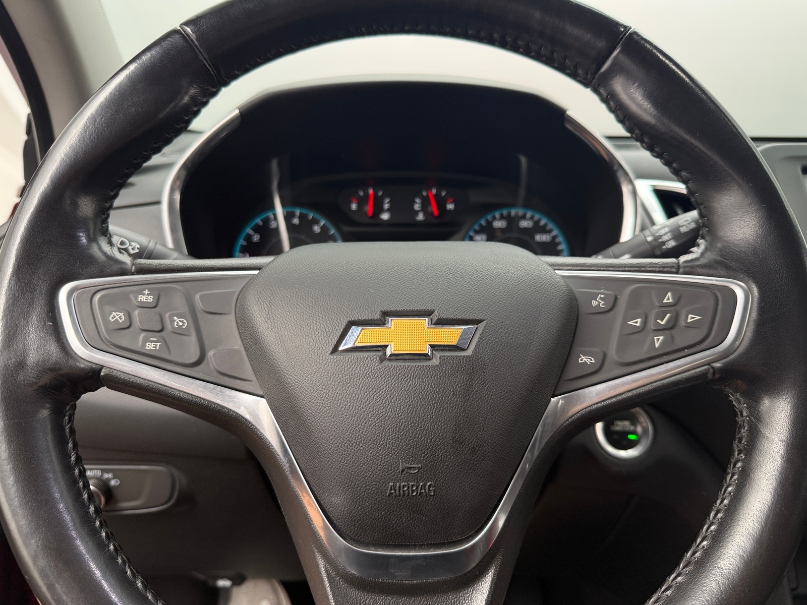Thumbnail: 2018 Chevrolet Equinox - 5
