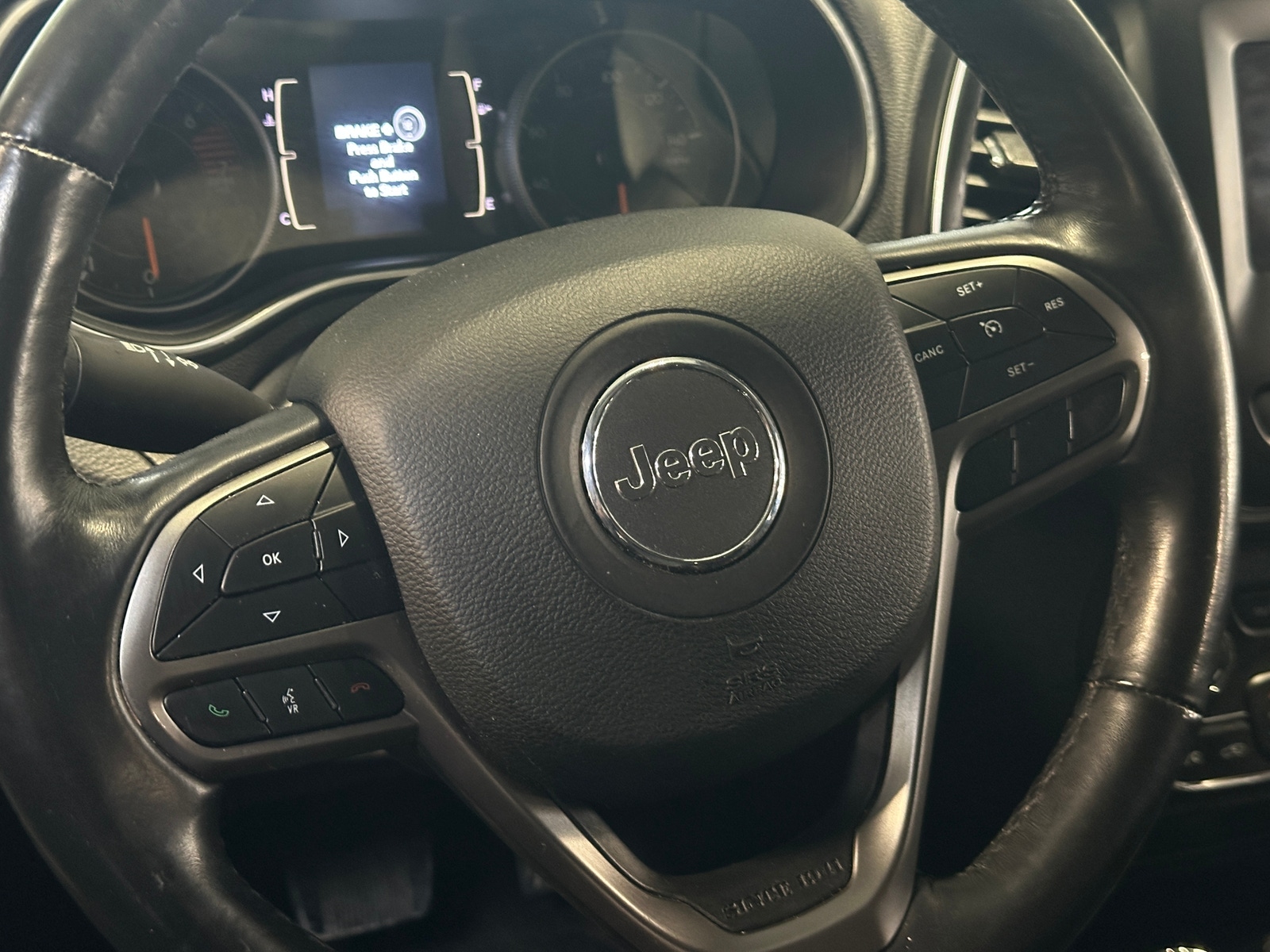 Thumbnail: 2019 Jeep Cherokee - 4