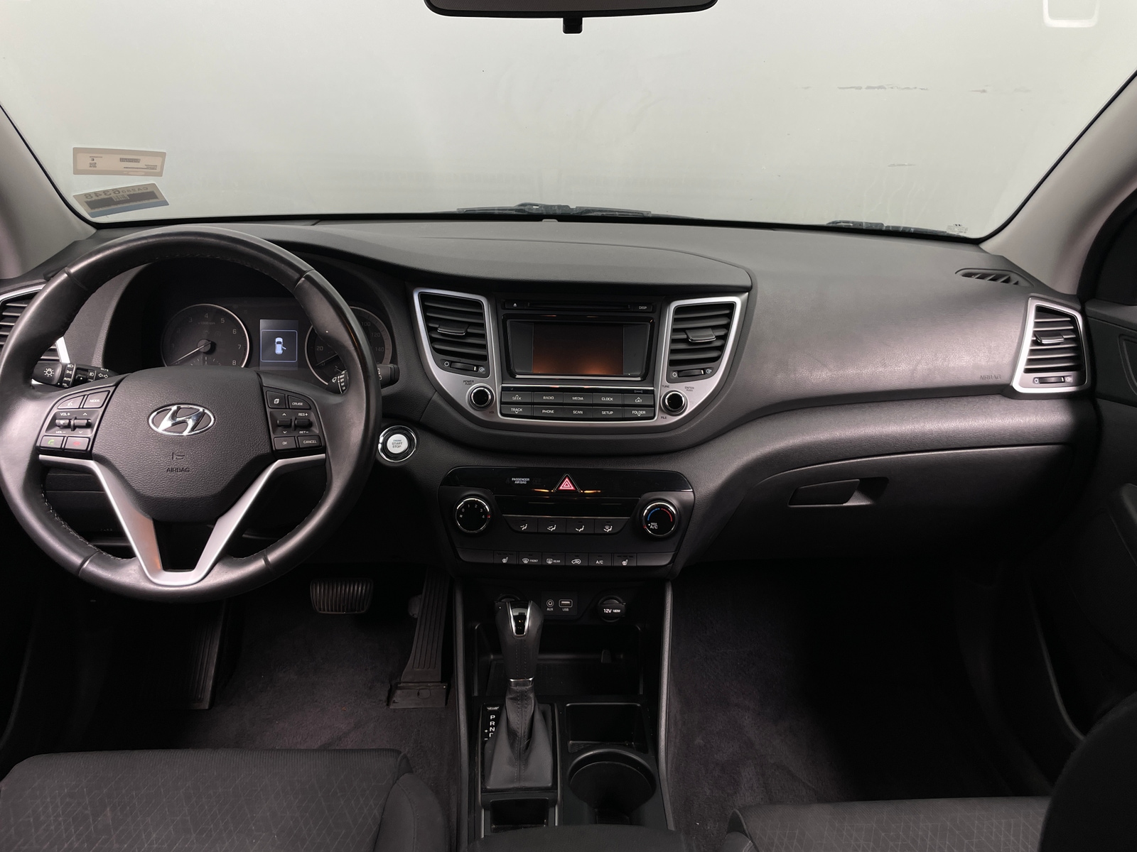 Thumbnail: 2016 Hyundai Tucson - 3