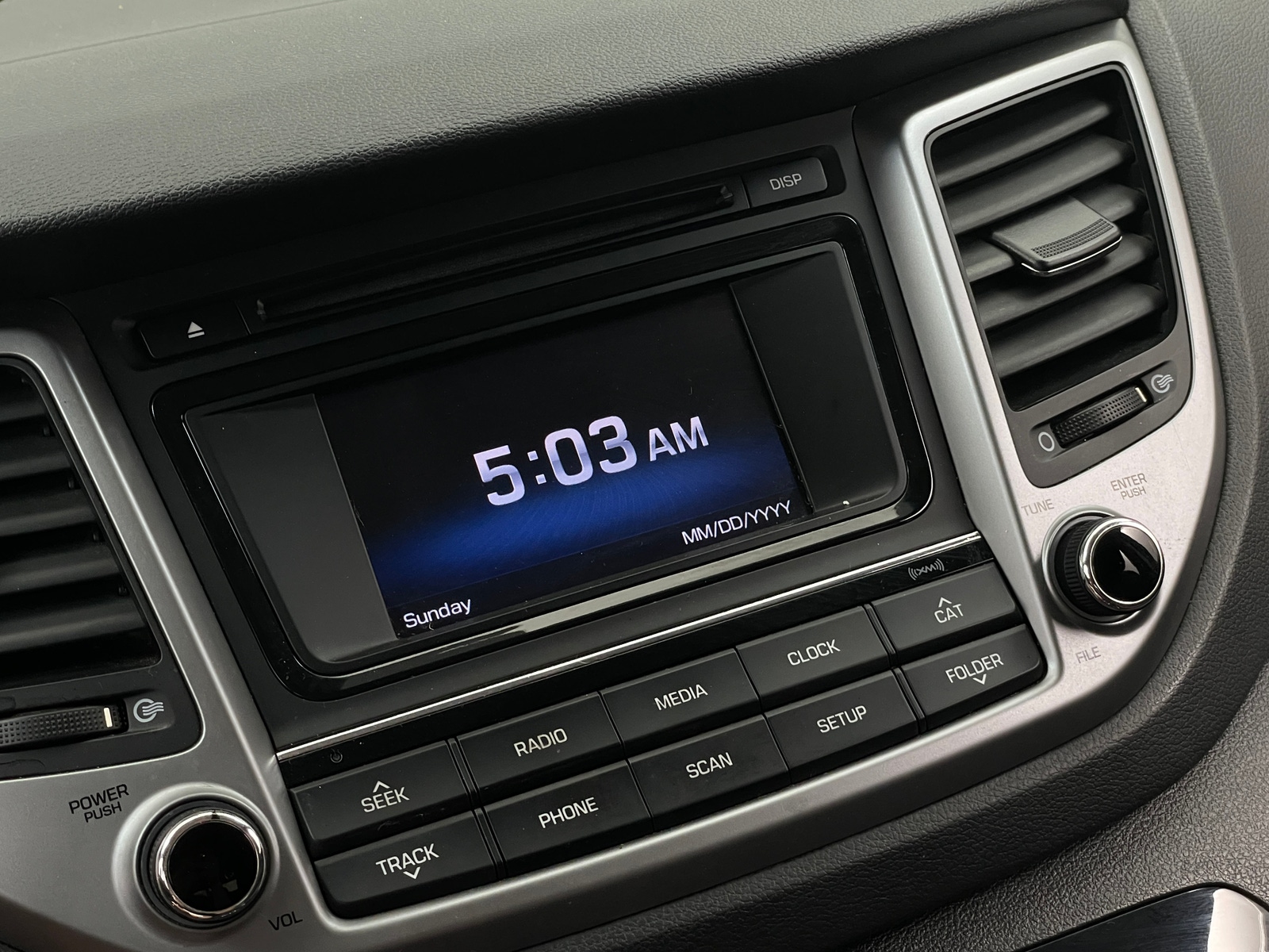 Thumbnail: 2016 Hyundai Tucson - 4