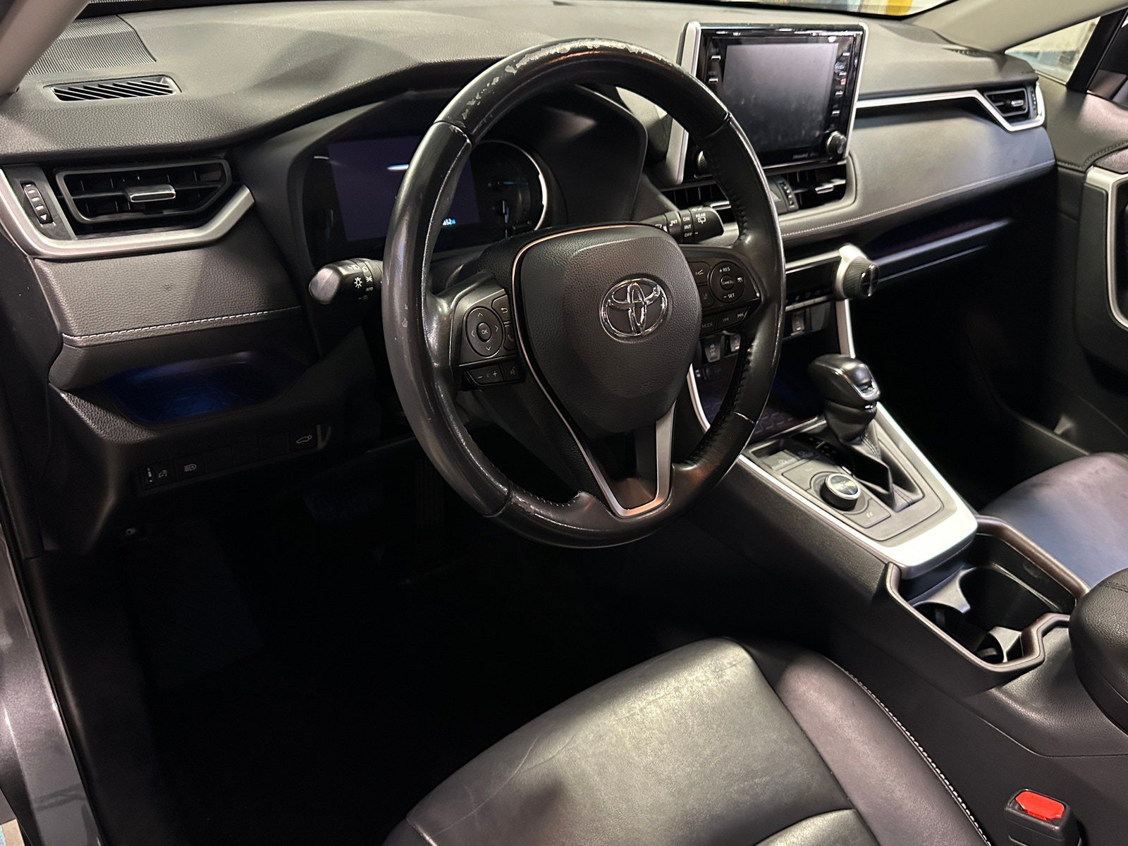 Thumbnail: 2019 Toyota RAV4 - 2