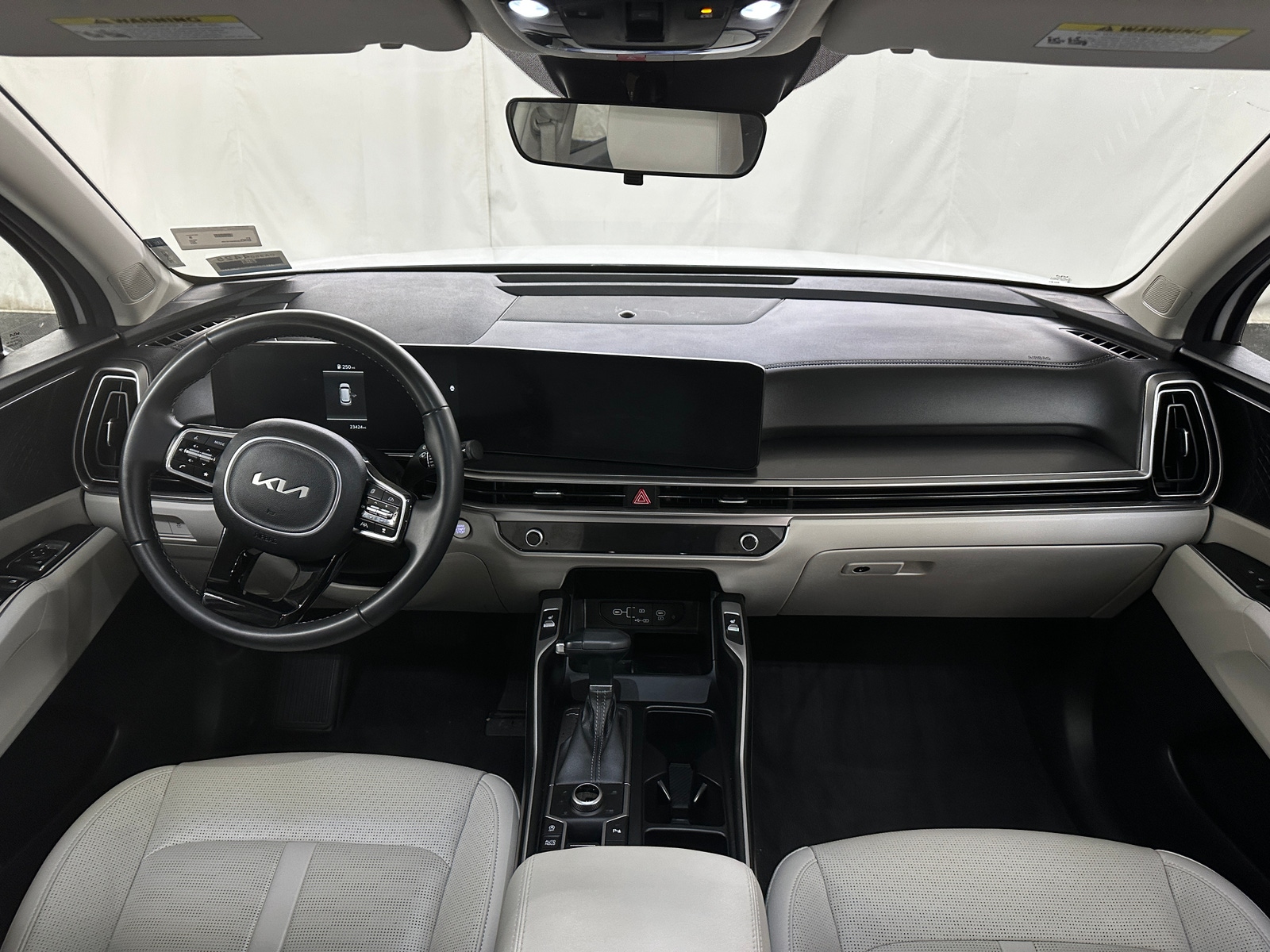 Thumbnail: 2025 Kia Sorento - 2