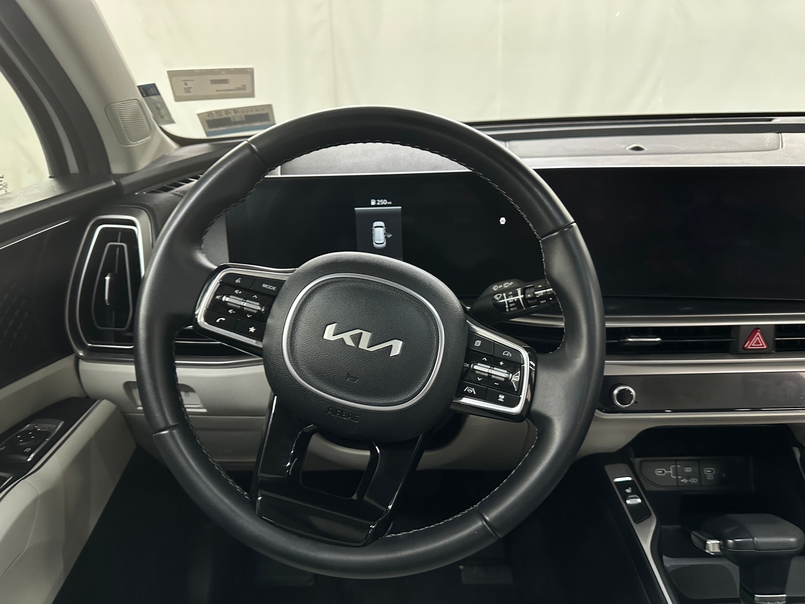 Thumbnail: 2025 Kia Sorento - 4