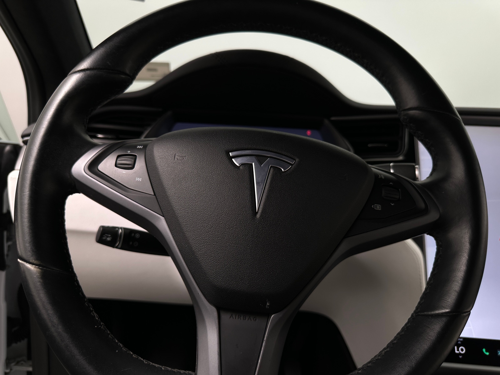 Thumbnail: 2018 Tesla Model X - 4