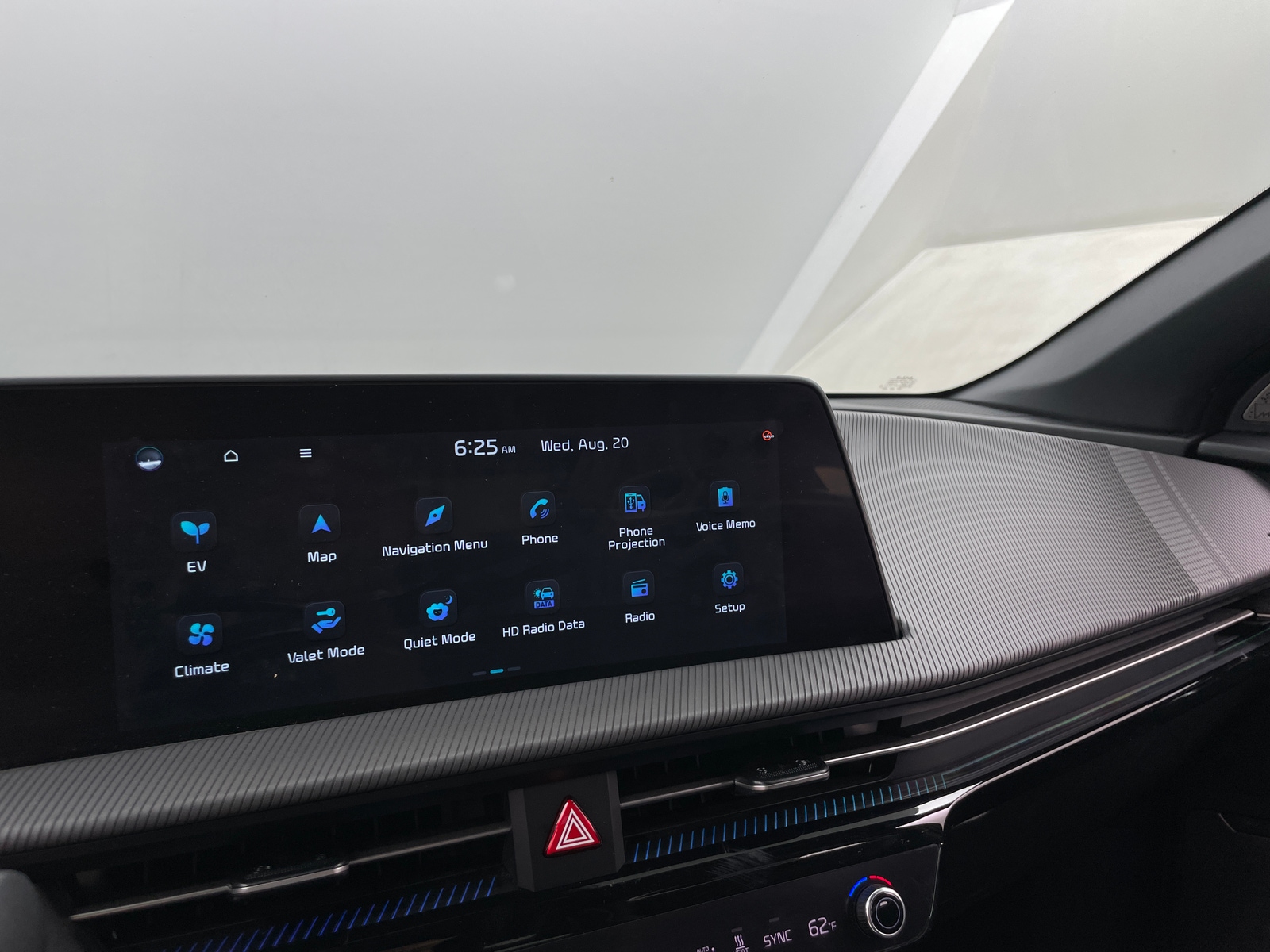 Thumbnail: 2023 Kia EV6 - 4