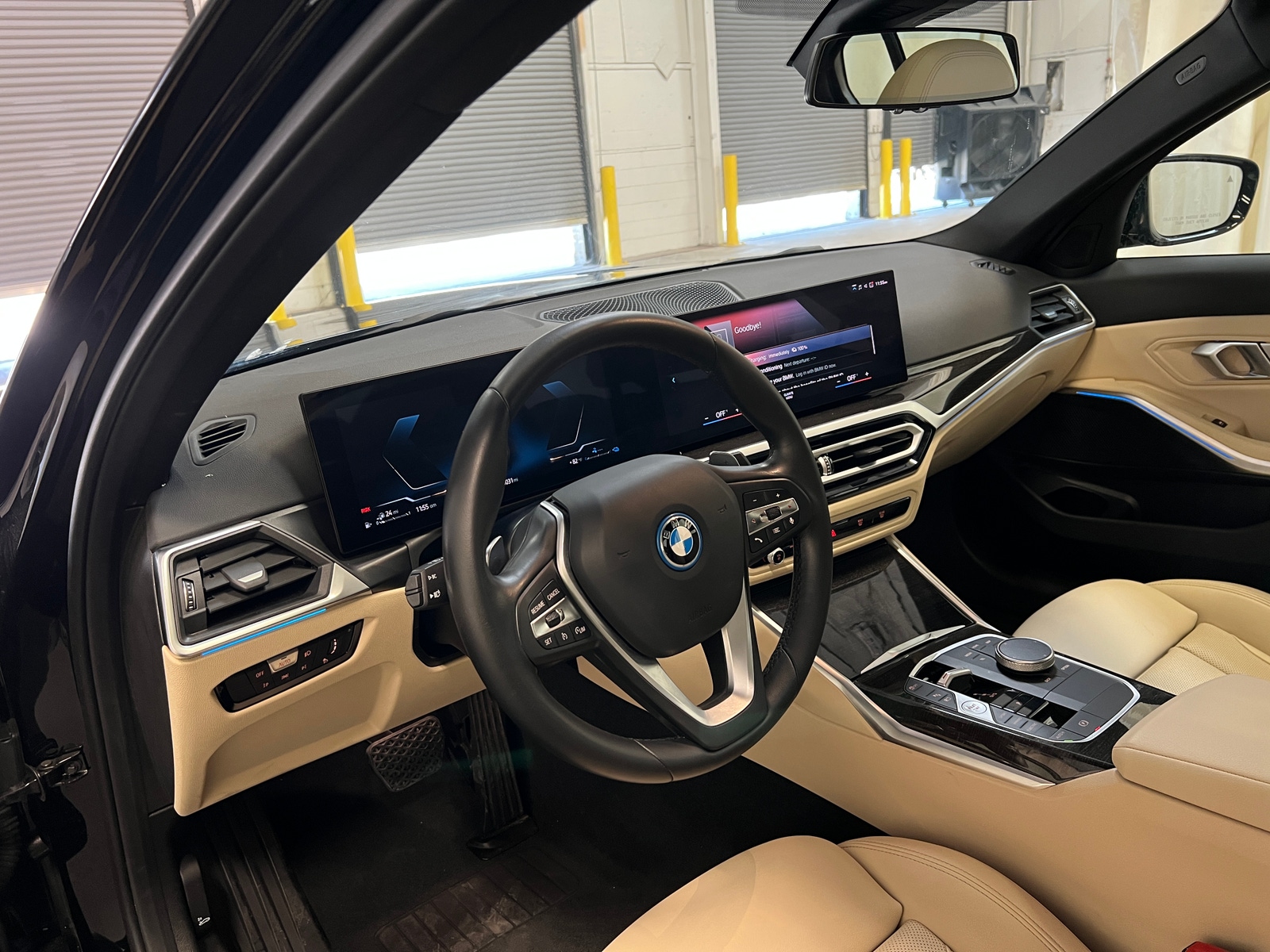 Thumbnail: 2023 BMW 3 Series - 2