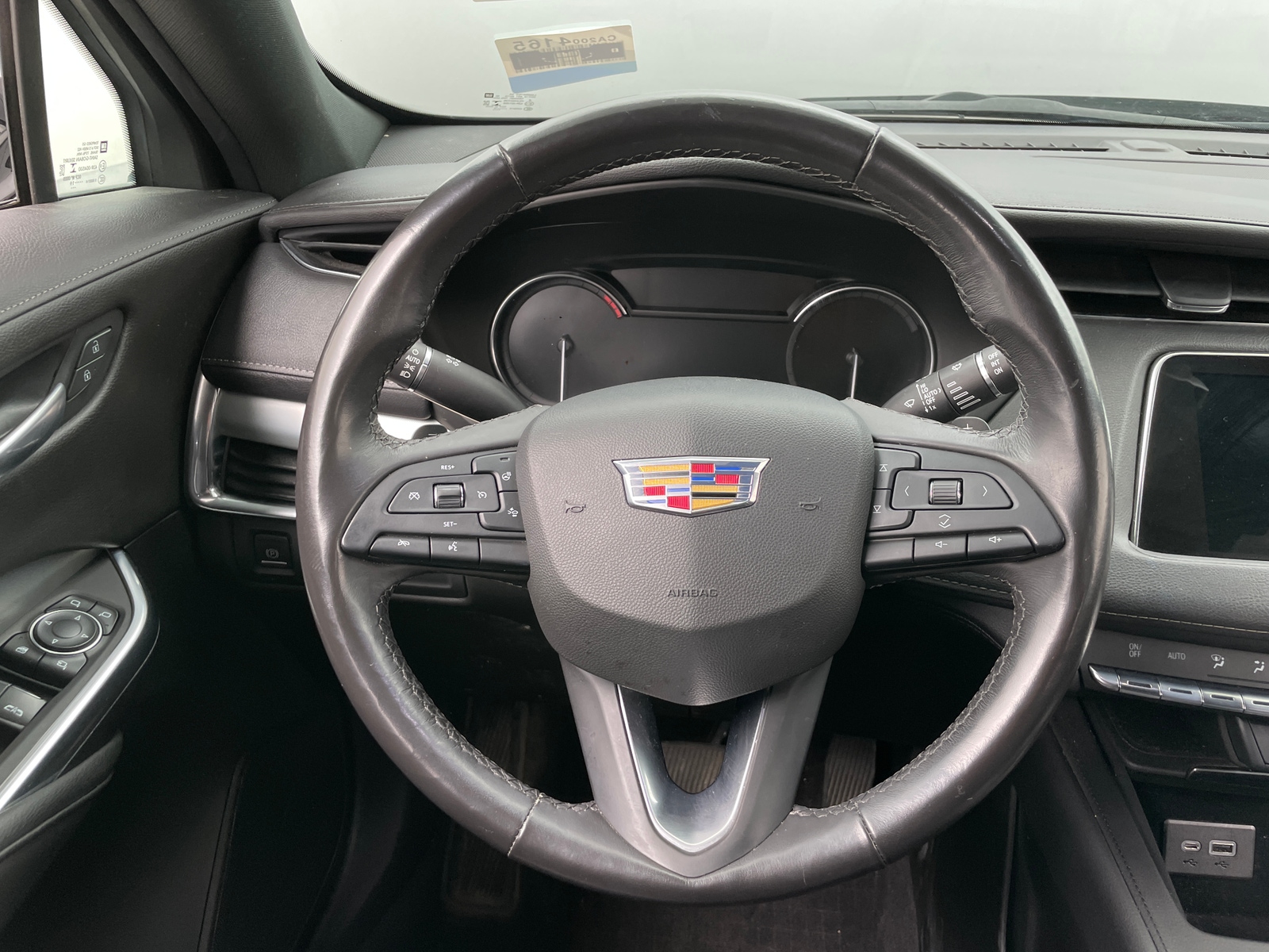 Thumbnail: 2019 Cadillac XT4 - 4