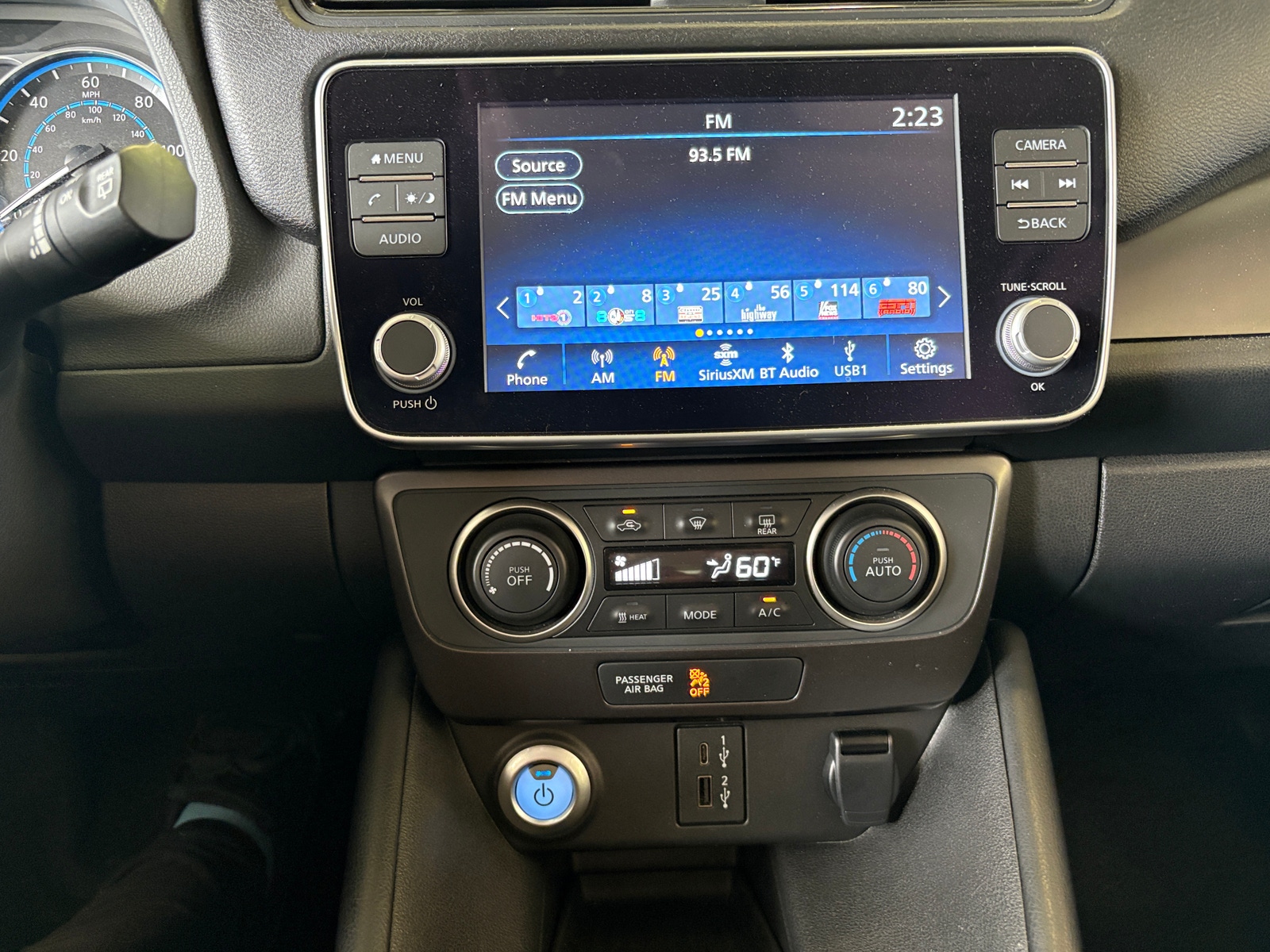 Thumbnail: 2025 Nissan Leaf - 4