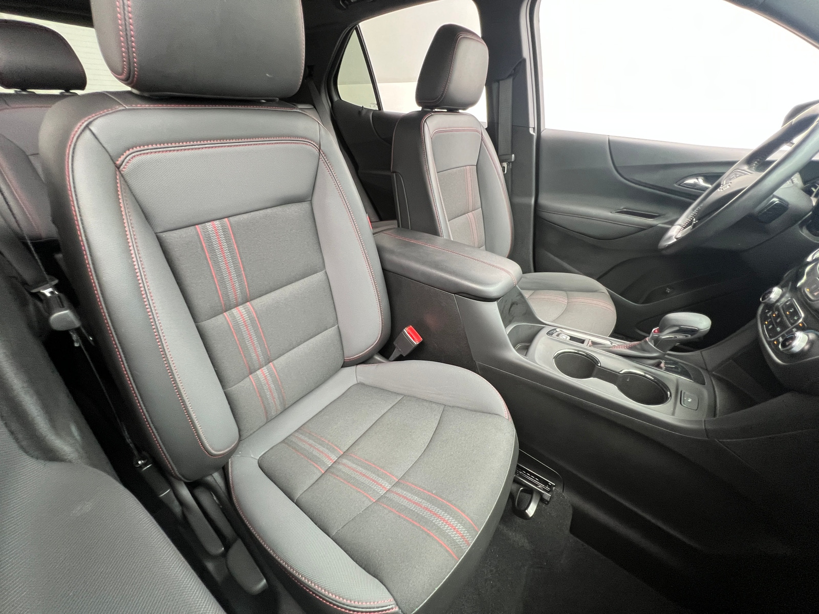Thumbnail: 2022 Chevrolet Equinox - 2