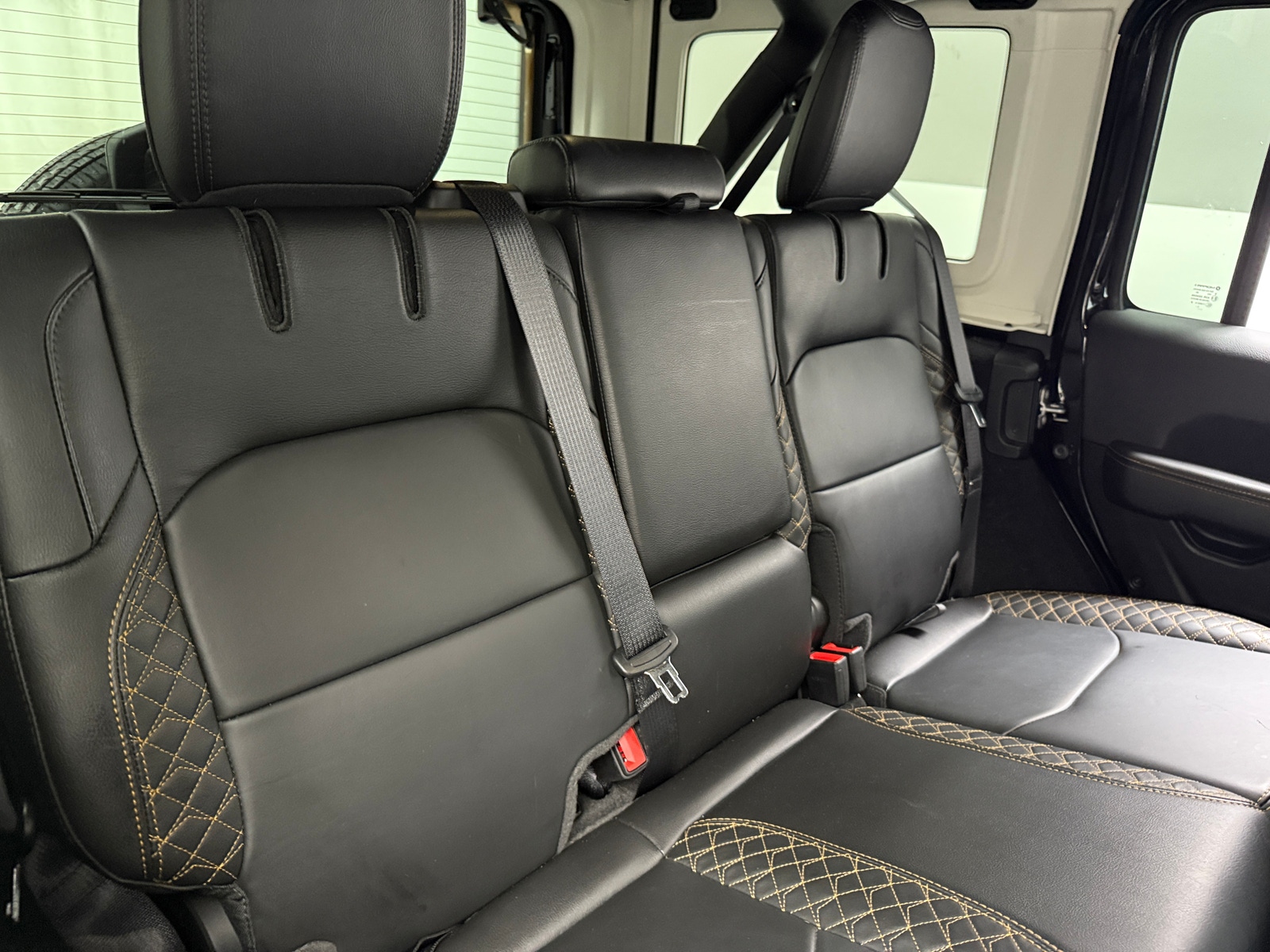 Thumbnail: 2022 Jeep Wrangler - 5