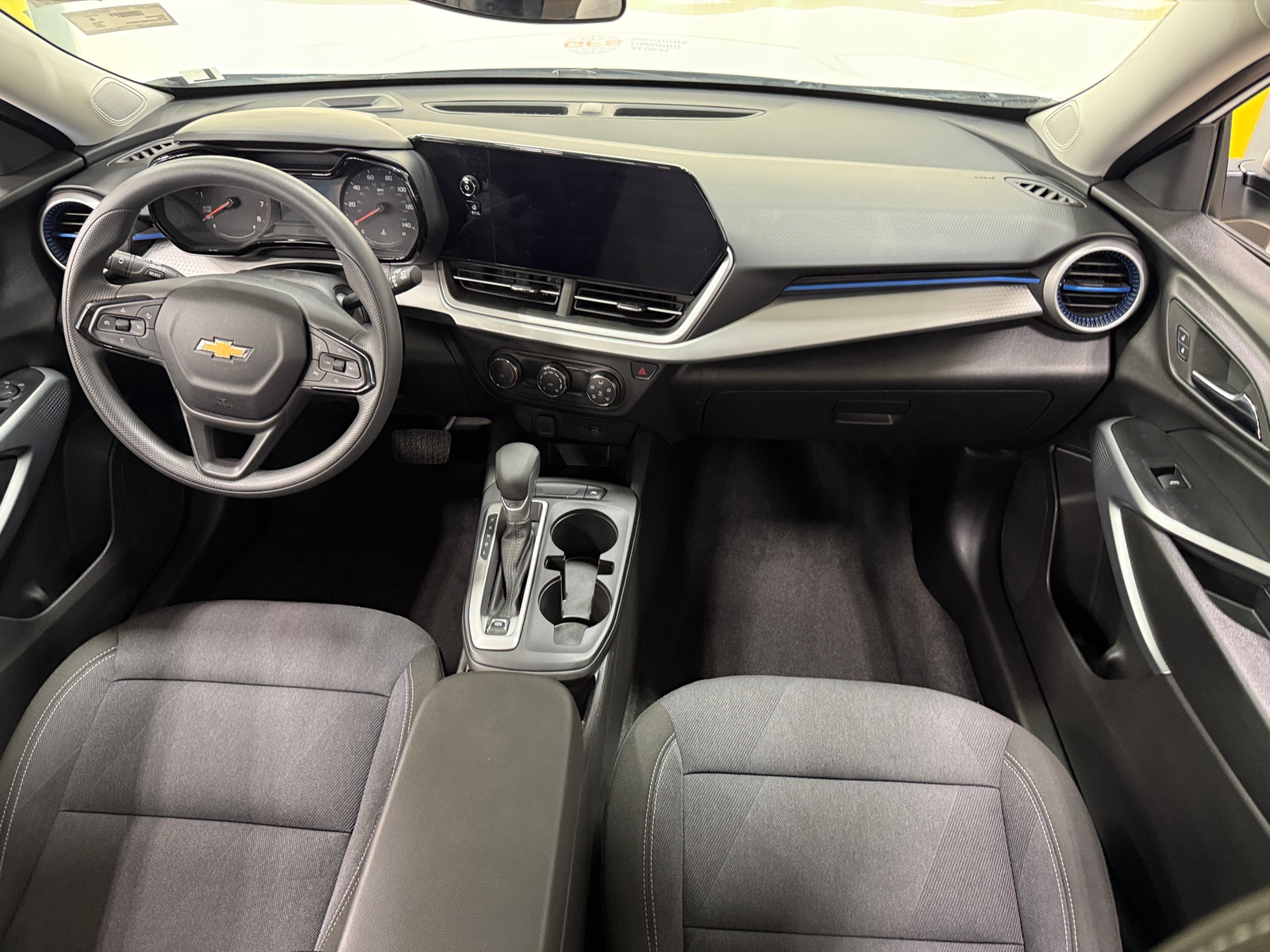 Thumbnail: 2025 Chevrolet Trax - 3