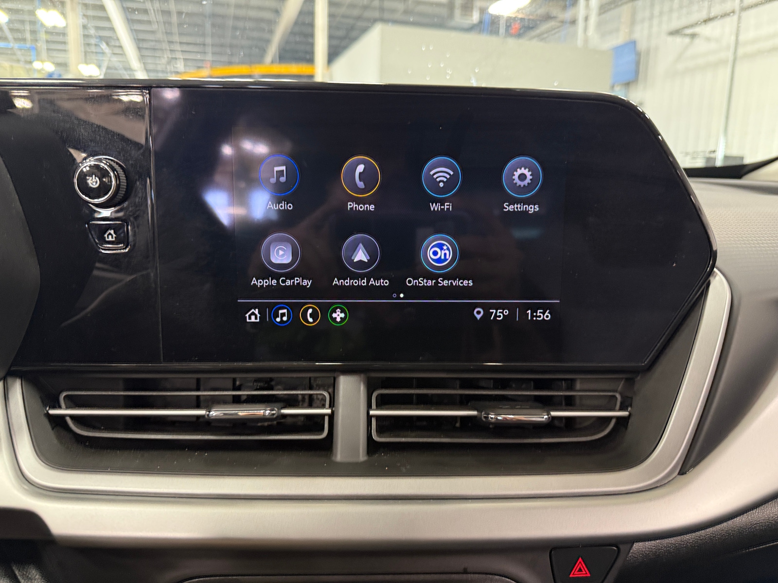 Thumbnail: 2025 Chevrolet Trax - 4