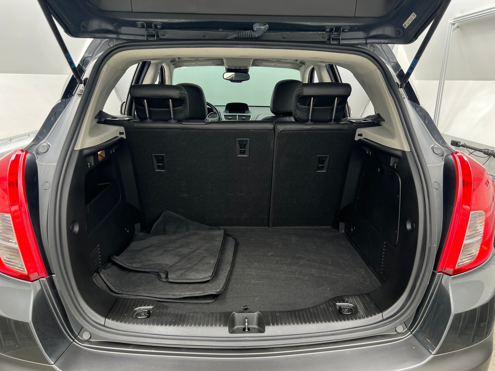 Thumbnail: 2016 Buick Encore - 6