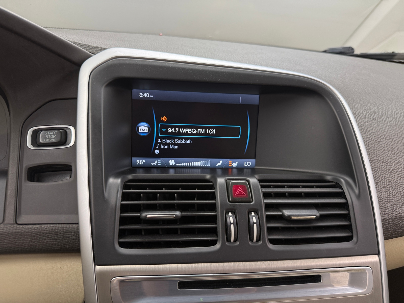Thumbnail: 2012 Volvo XC60 - 3