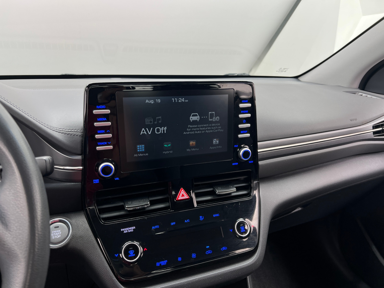 Thumbnail: 2020 Hyundai Ioniq - 4