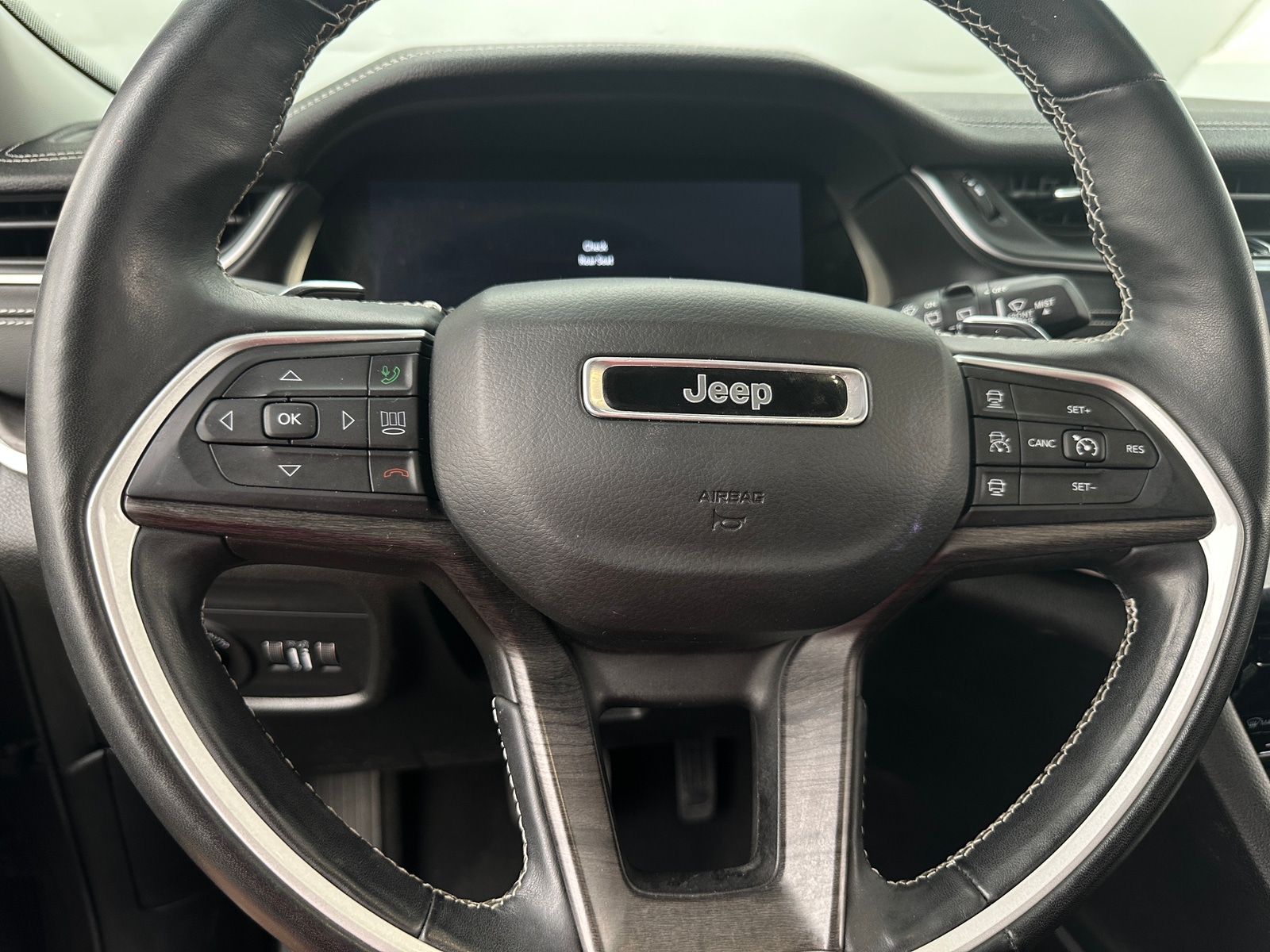 Thumbnail: 2021 Jeep Grand Cherokee L - 4