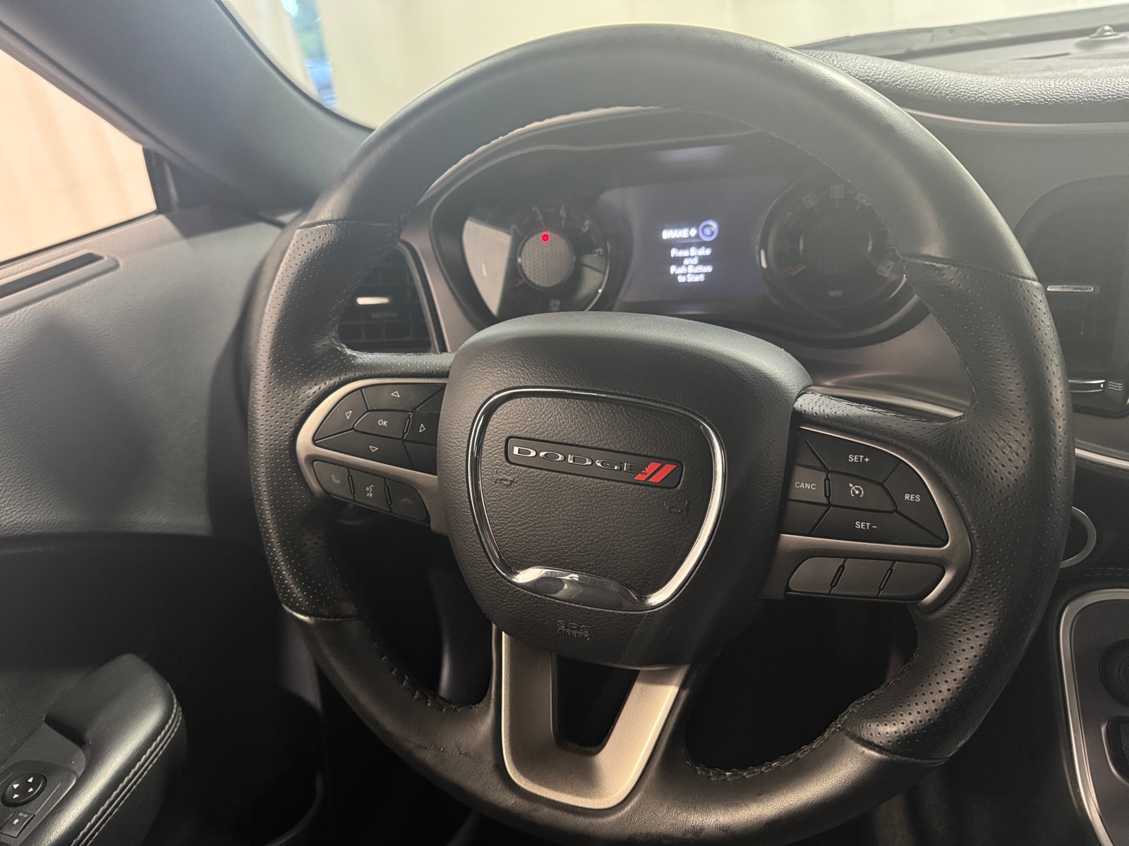 Thumbnail: 2019 Dodge Challenger - 4