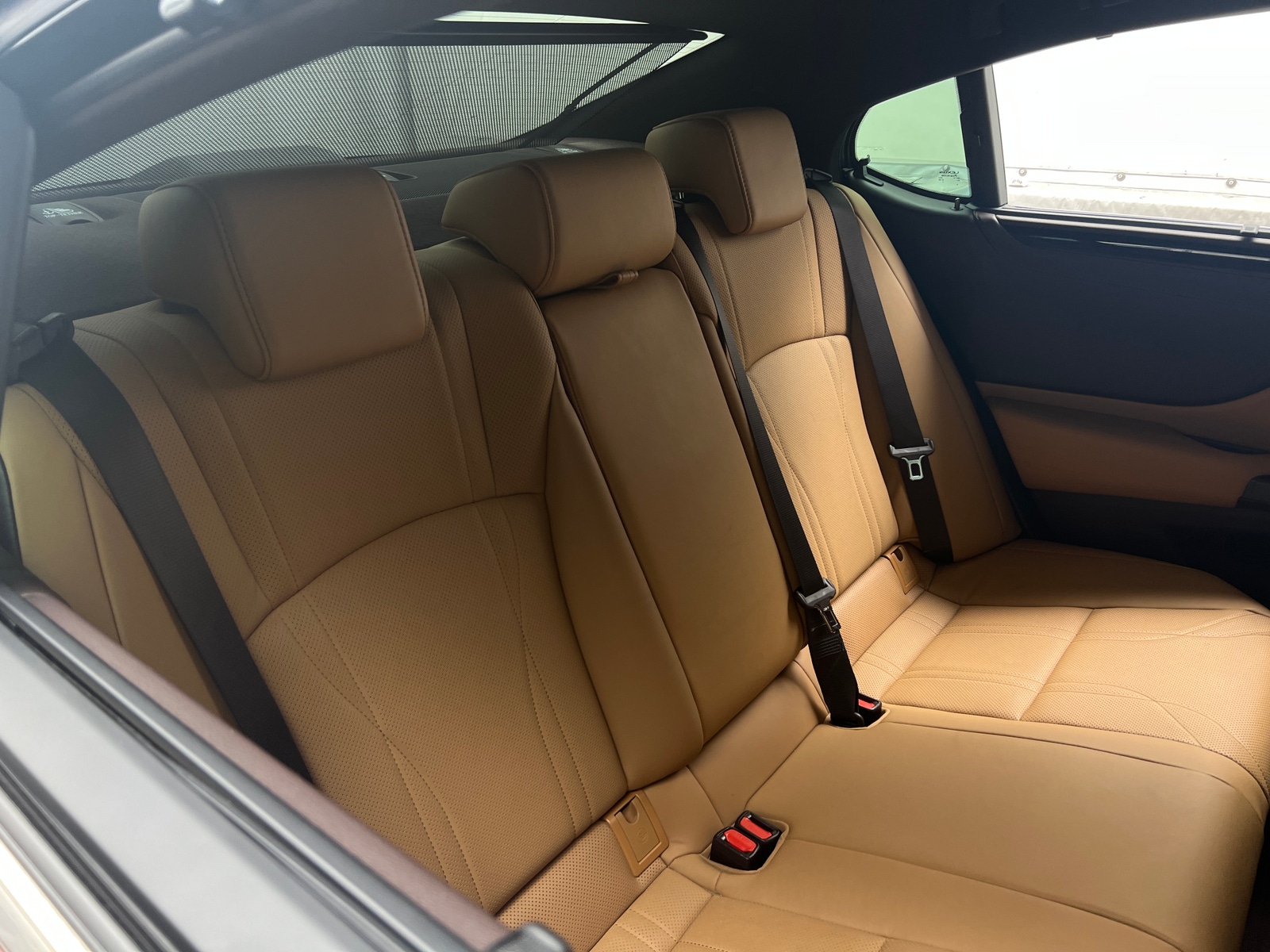 Thumbnail: 2021 Lexus ES - 5