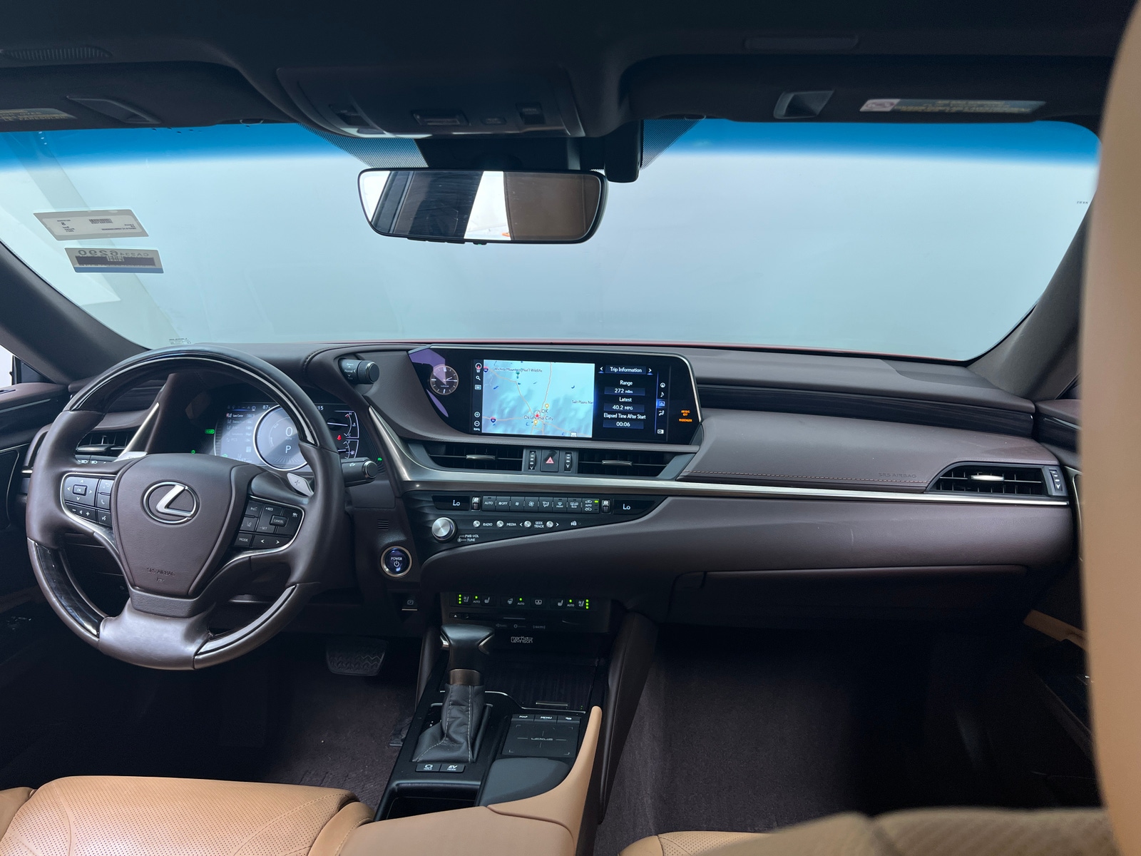 Thumbnail: 2021 Lexus ES - 2