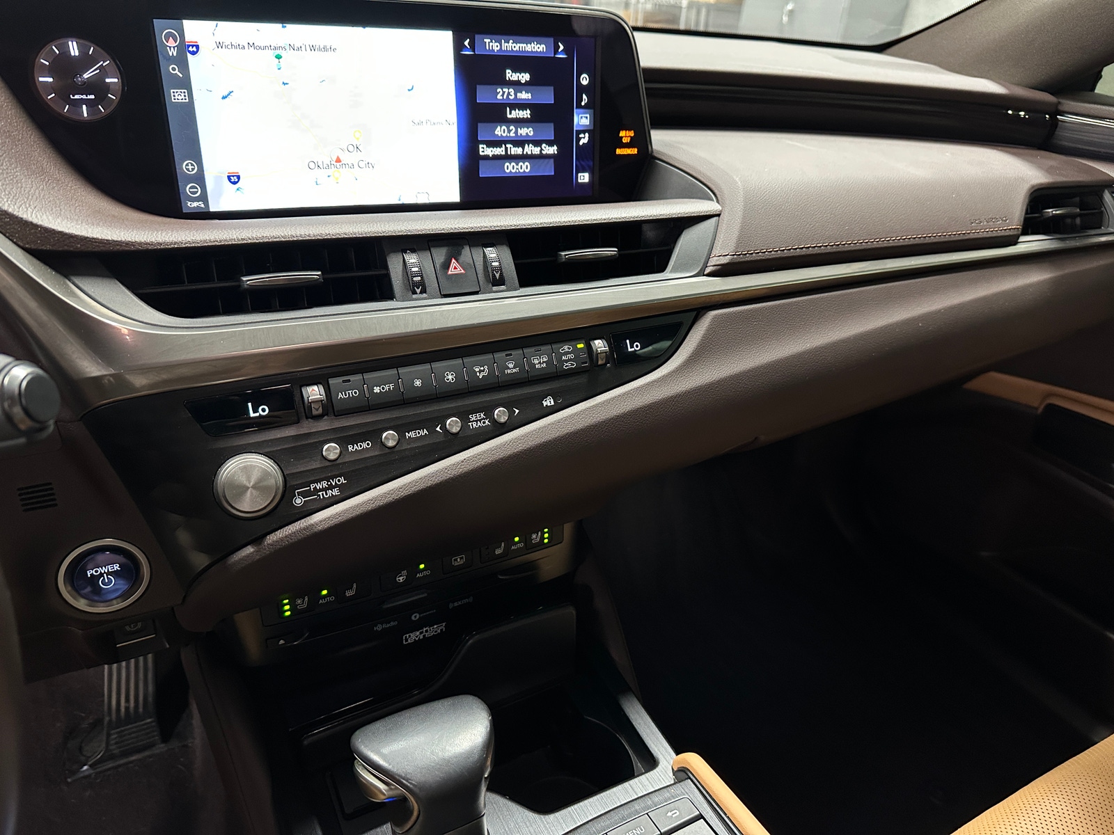 Thumbnail: 2021 Lexus ES - 3
