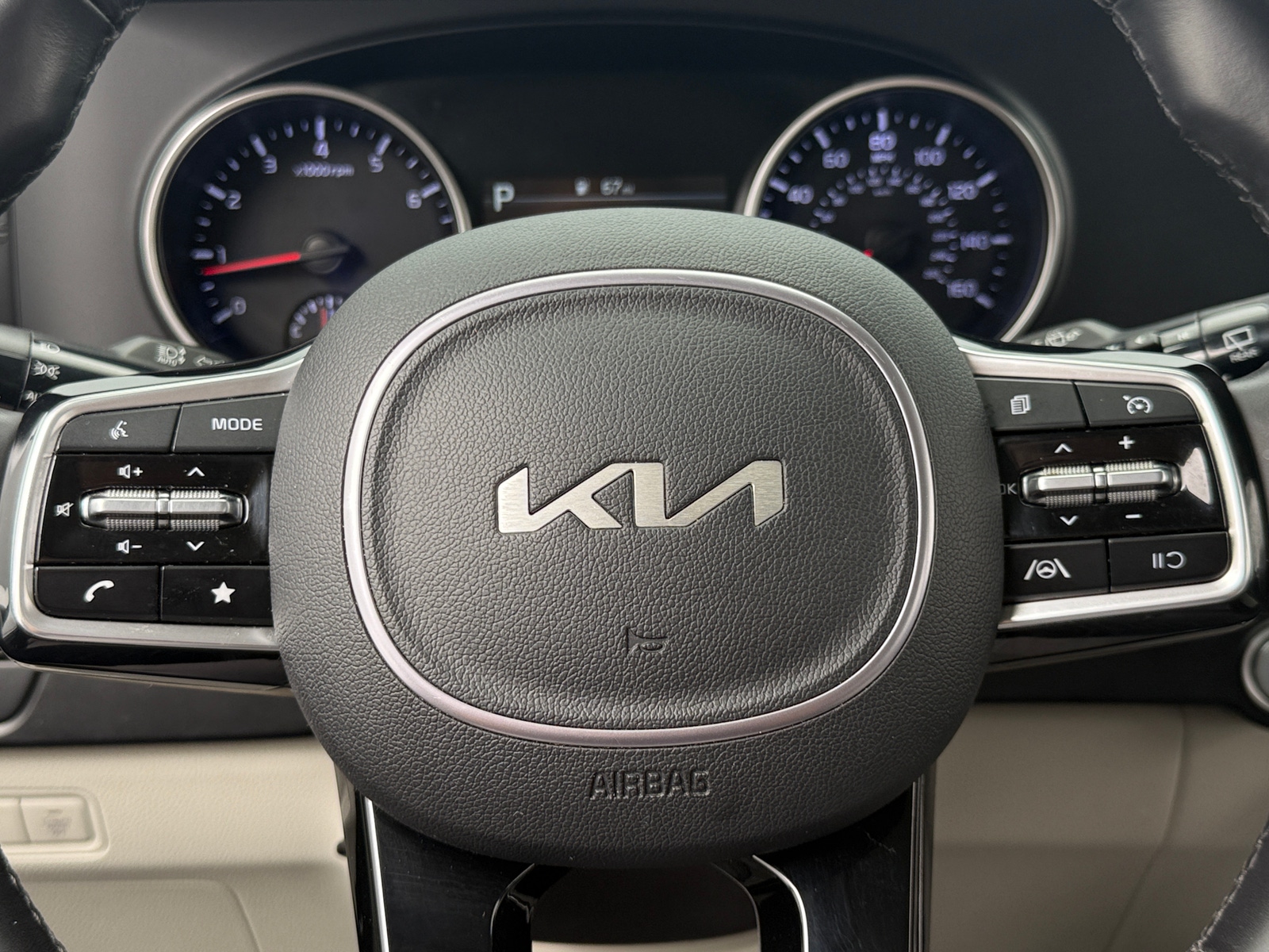 Thumbnail: 2024 Kia Carnival - 4