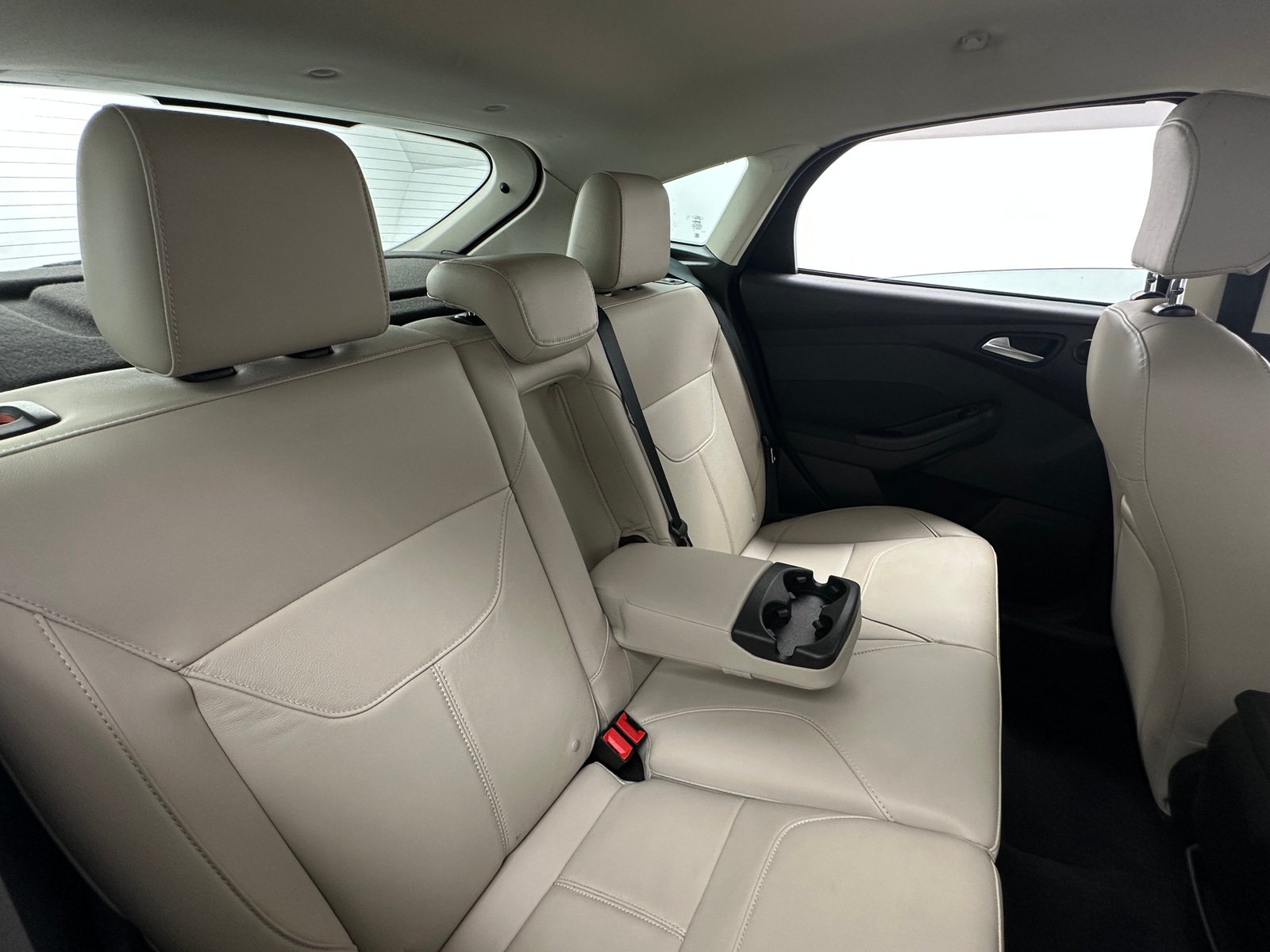 Thumbnail: 2016 Ford Focus - 5