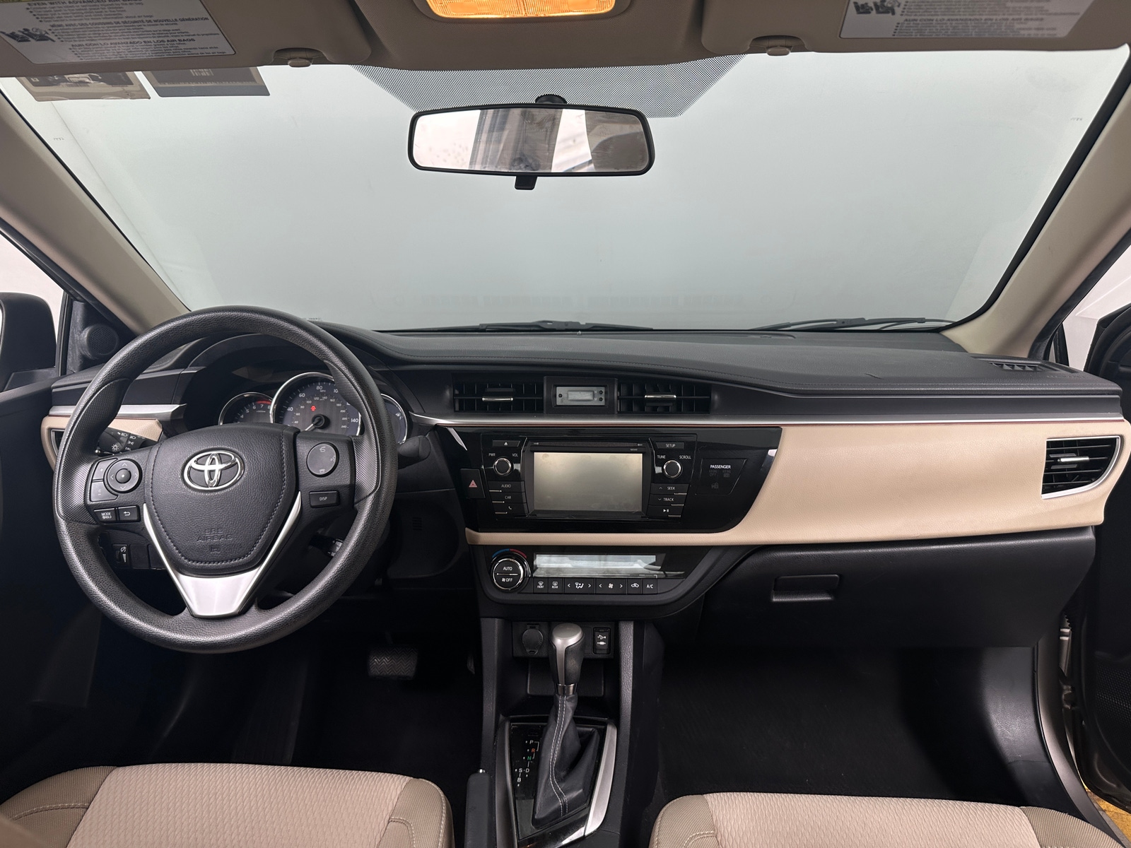 Thumbnail: 2015 Toyota Corolla - 3
