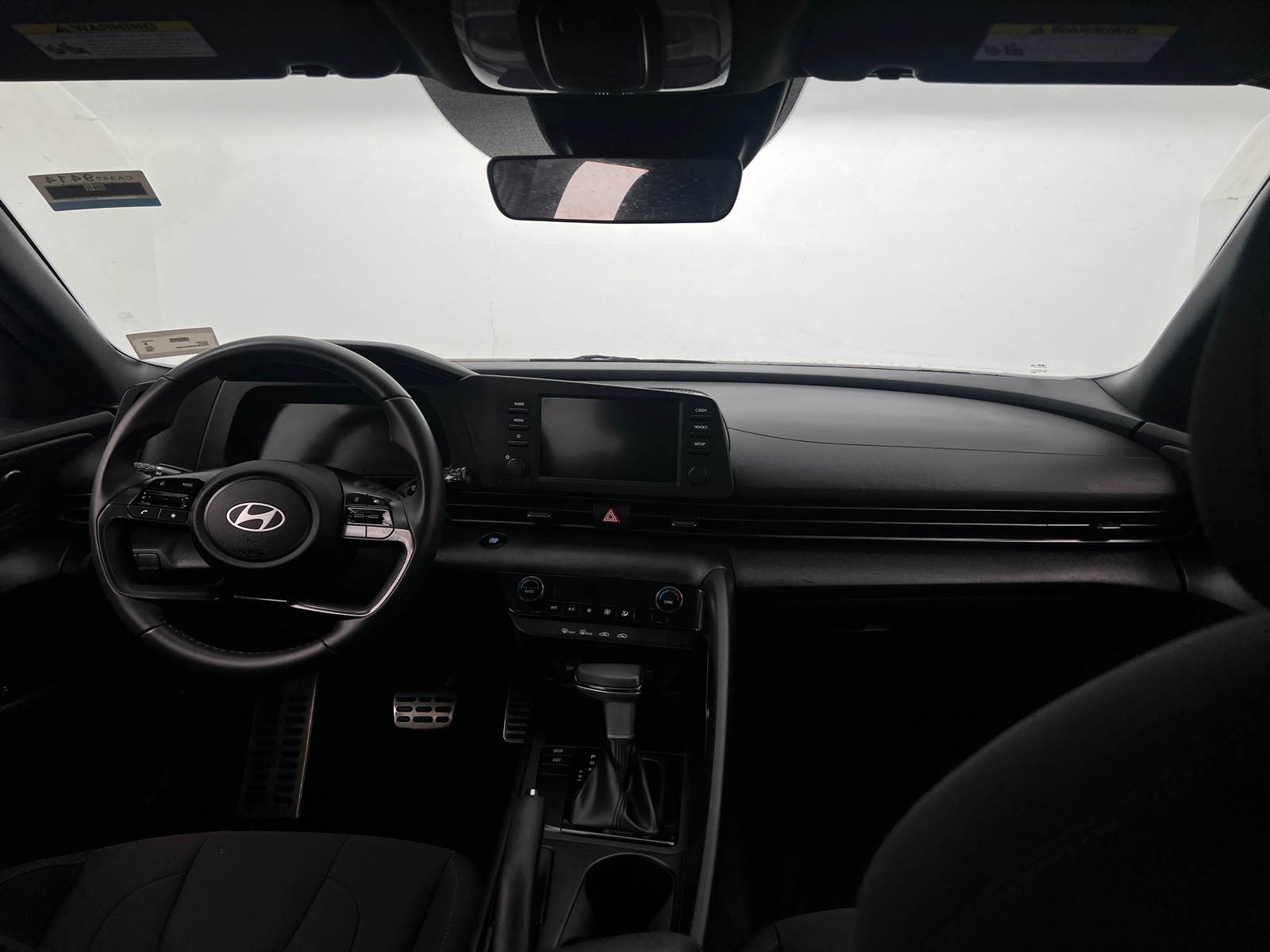 Thumbnail: 2025 Hyundai Elantra - 3