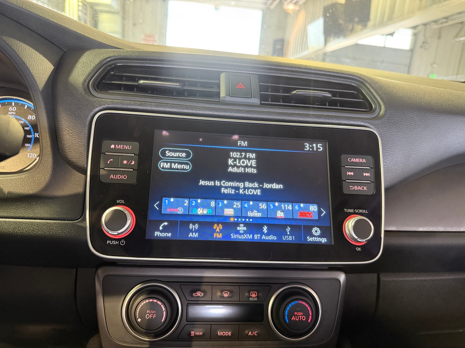 Thumbnail: 2024 Nissan Leaf - 4