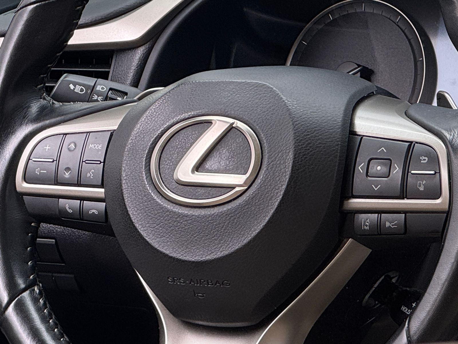Thumbnail: 2022 Lexus RX - 4