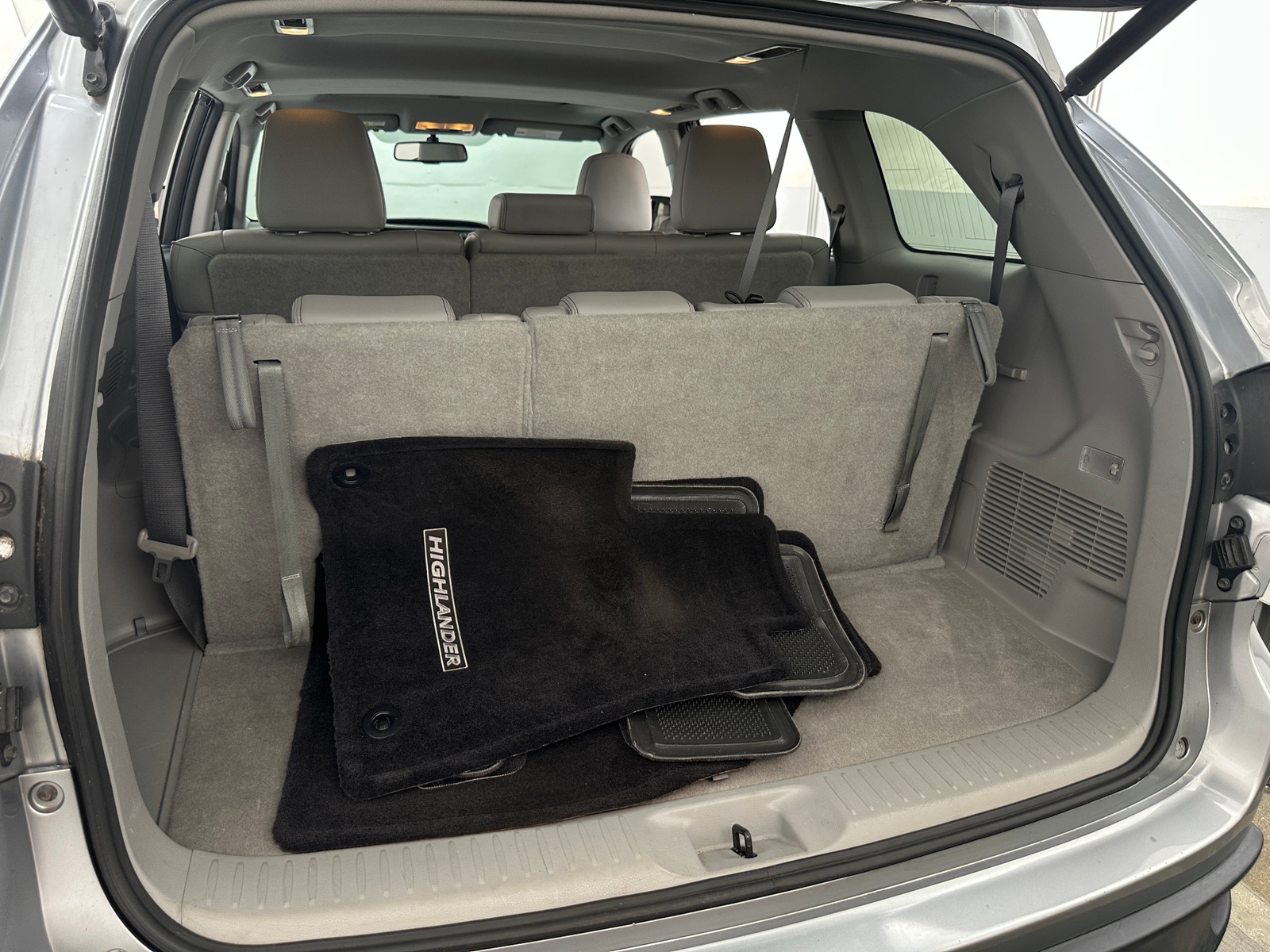 Thumbnail: 2016 Toyota Highlander - 6