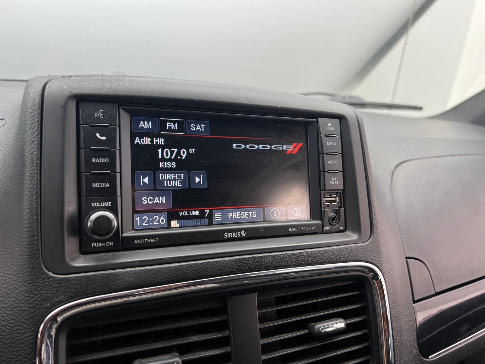 Thumbnail: 2017 Dodge Grand Caravan - 3