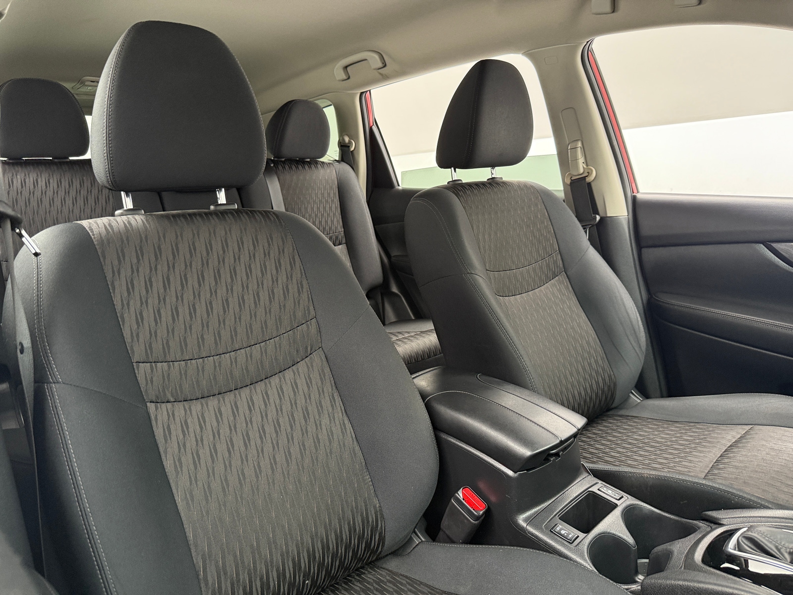 Thumbnail: 2019 Nissan Rogue - 2