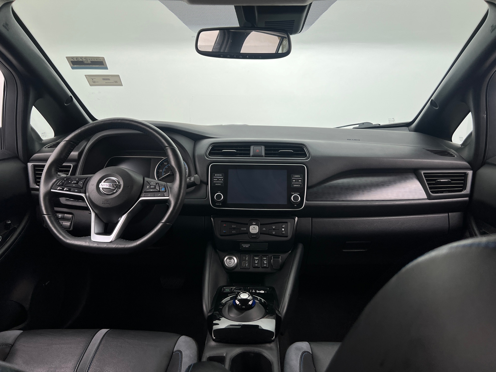Thumbnail: 2021 Nissan Leaf - 2