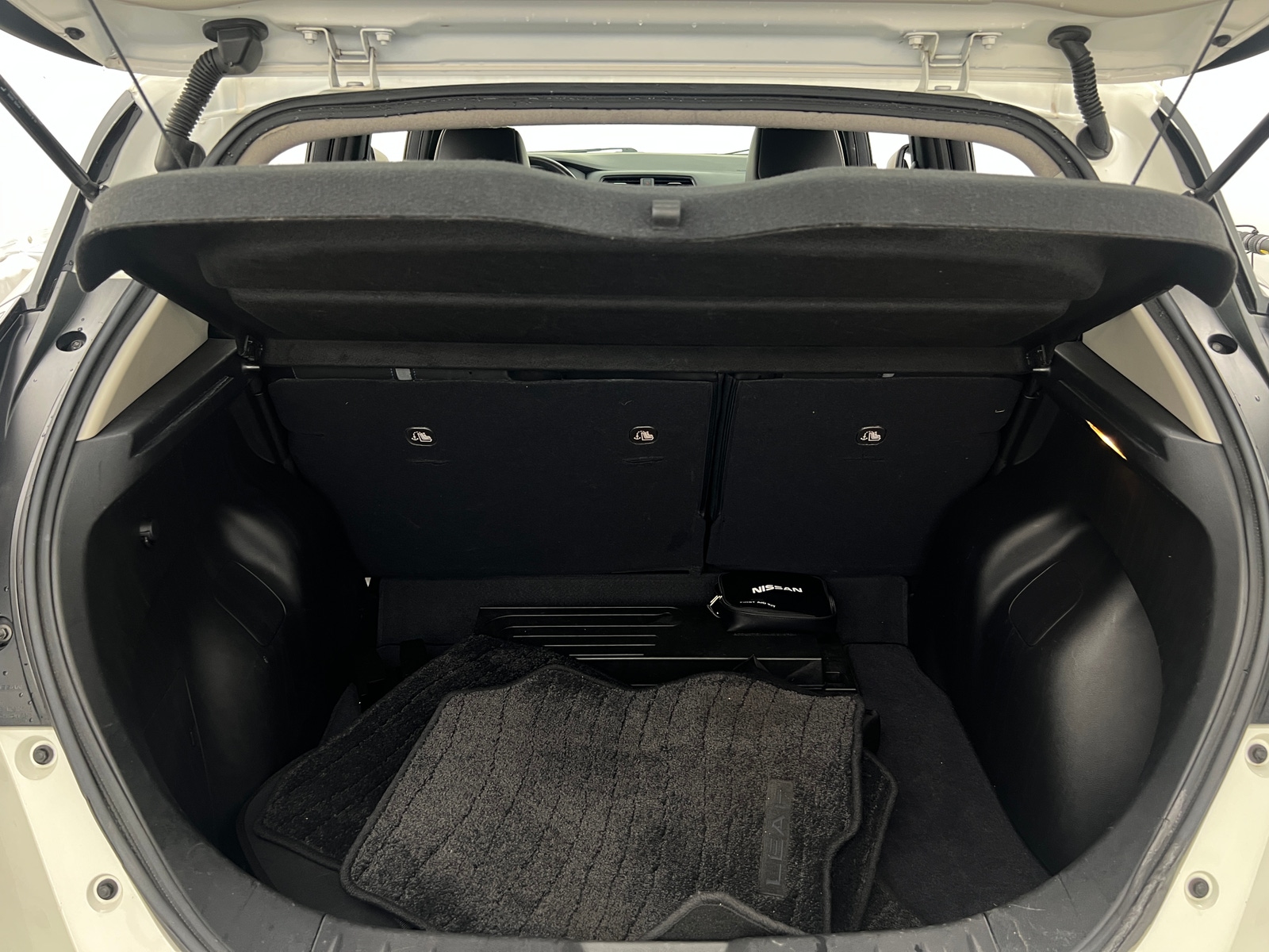 Thumbnail: 2021 Nissan Leaf - 6