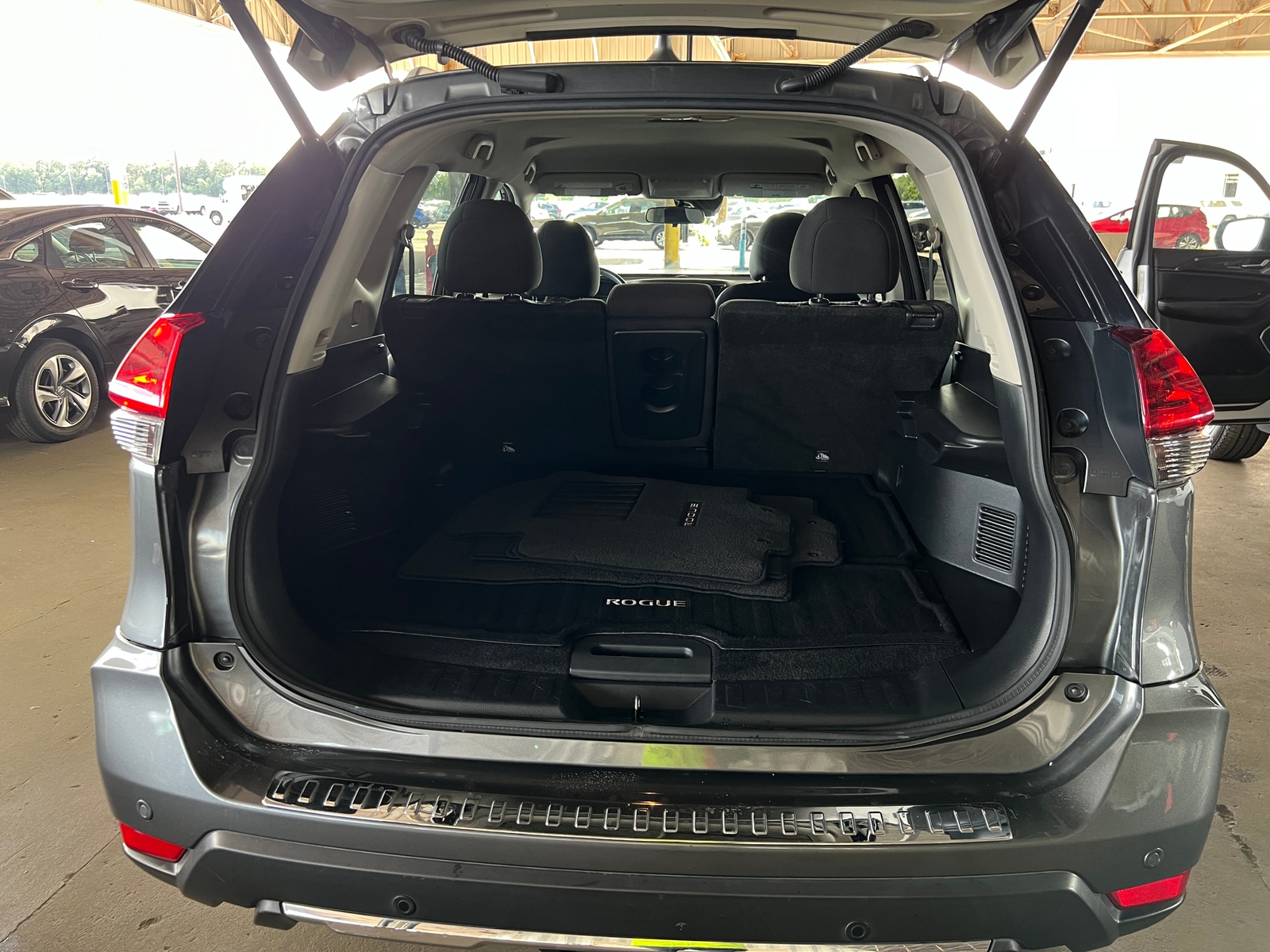 Thumbnail: 2019 Nissan Rogue - 7