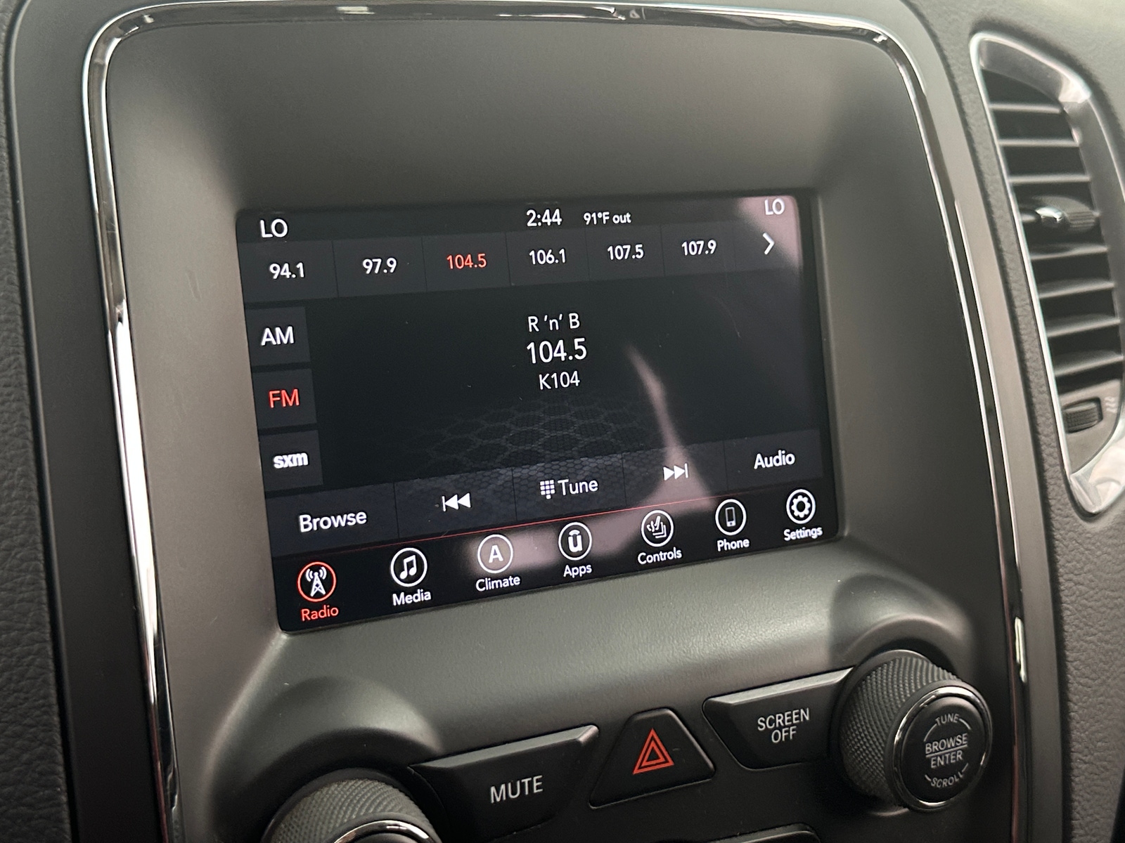 Thumbnail: 2018 Dodge Durango - 4