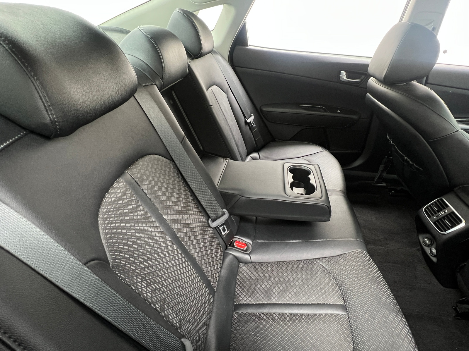 Thumbnail: 2019 Kia Optima - 5