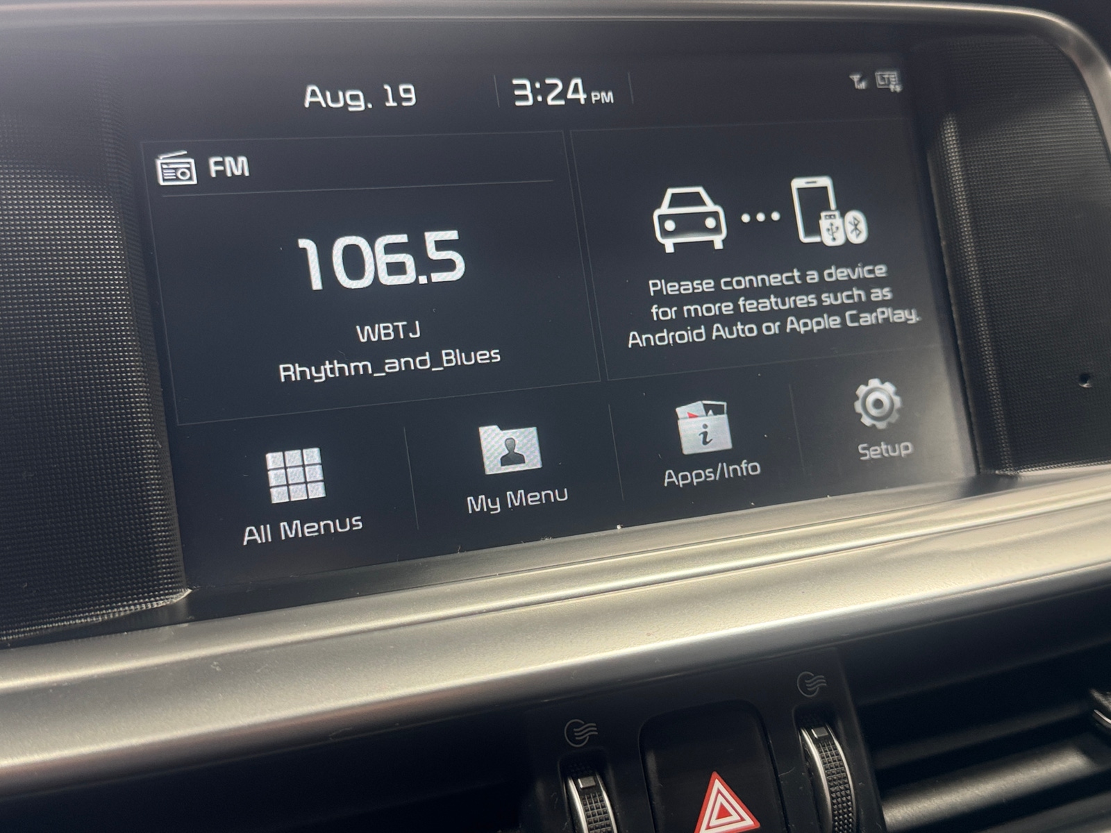 Thumbnail: 2019 Kia Optima - 3