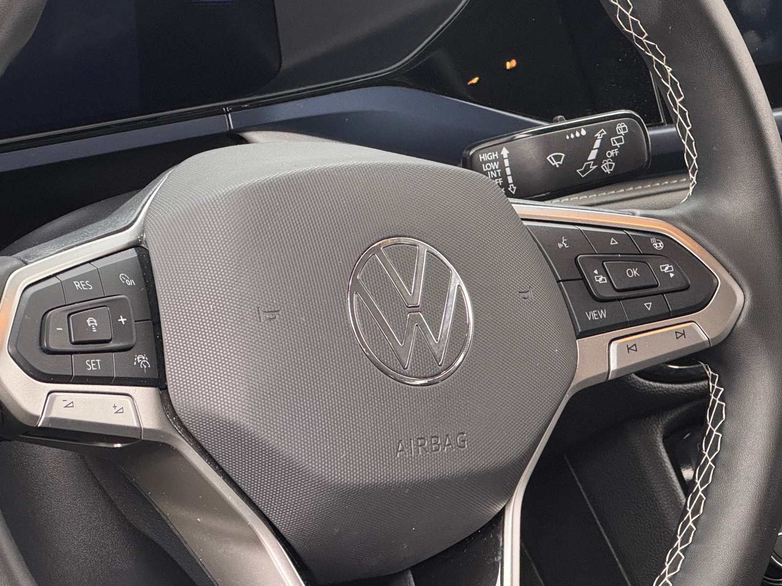 Thumbnail: 2024 Volkswagen Taos - 4
