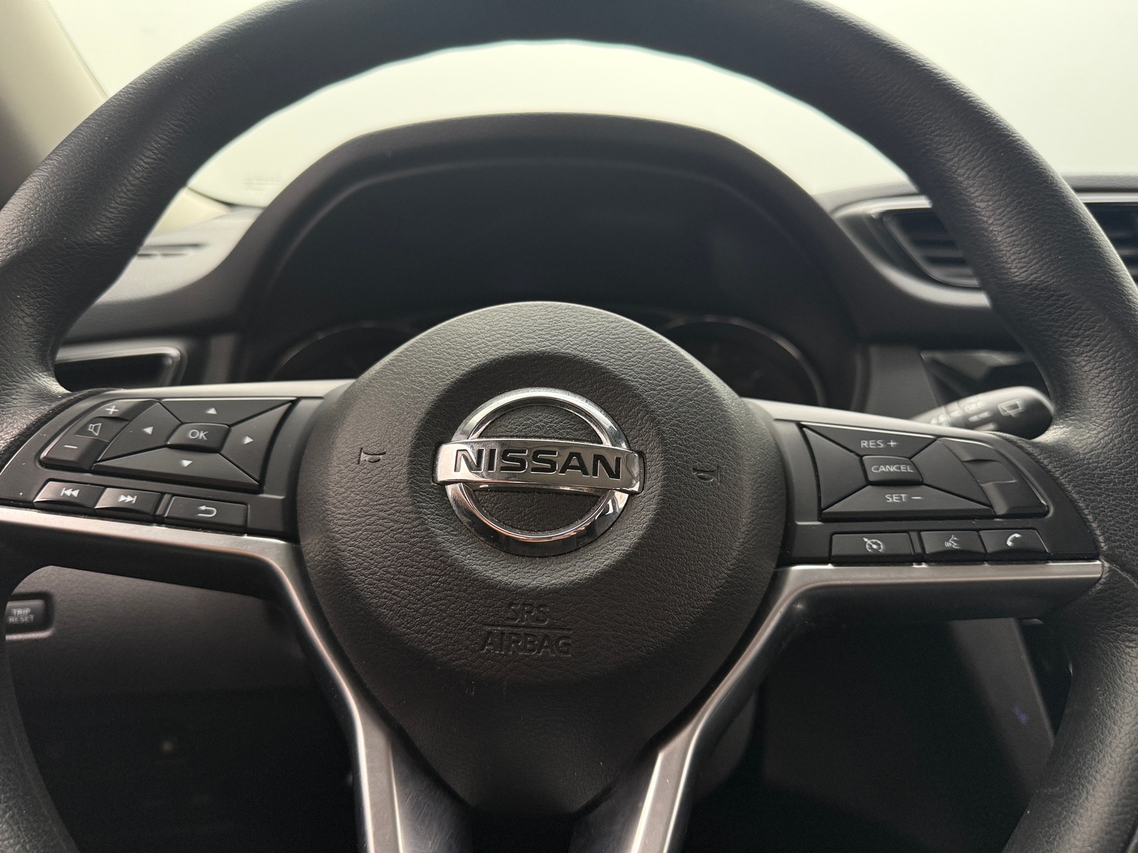 Thumbnail: 2020 Nissan Rogue - 5