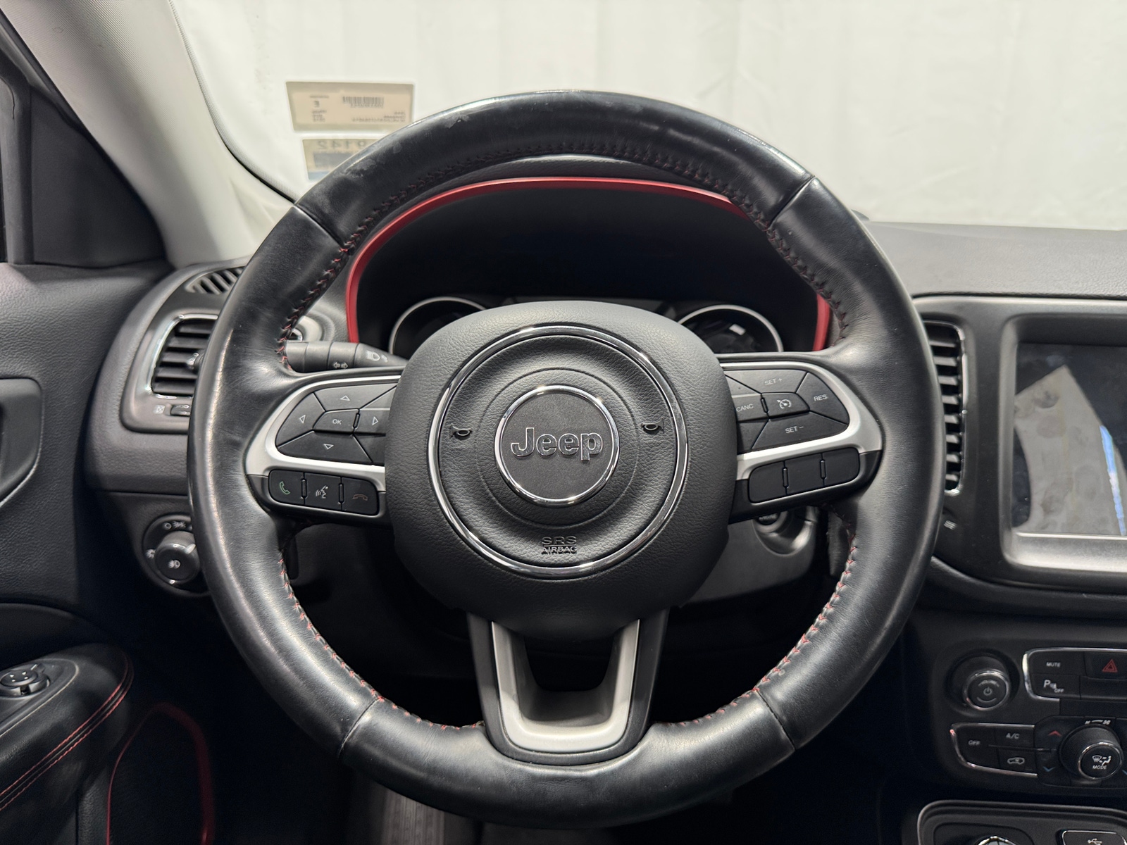 Thumbnail: 2018 Jeep Compass - 4