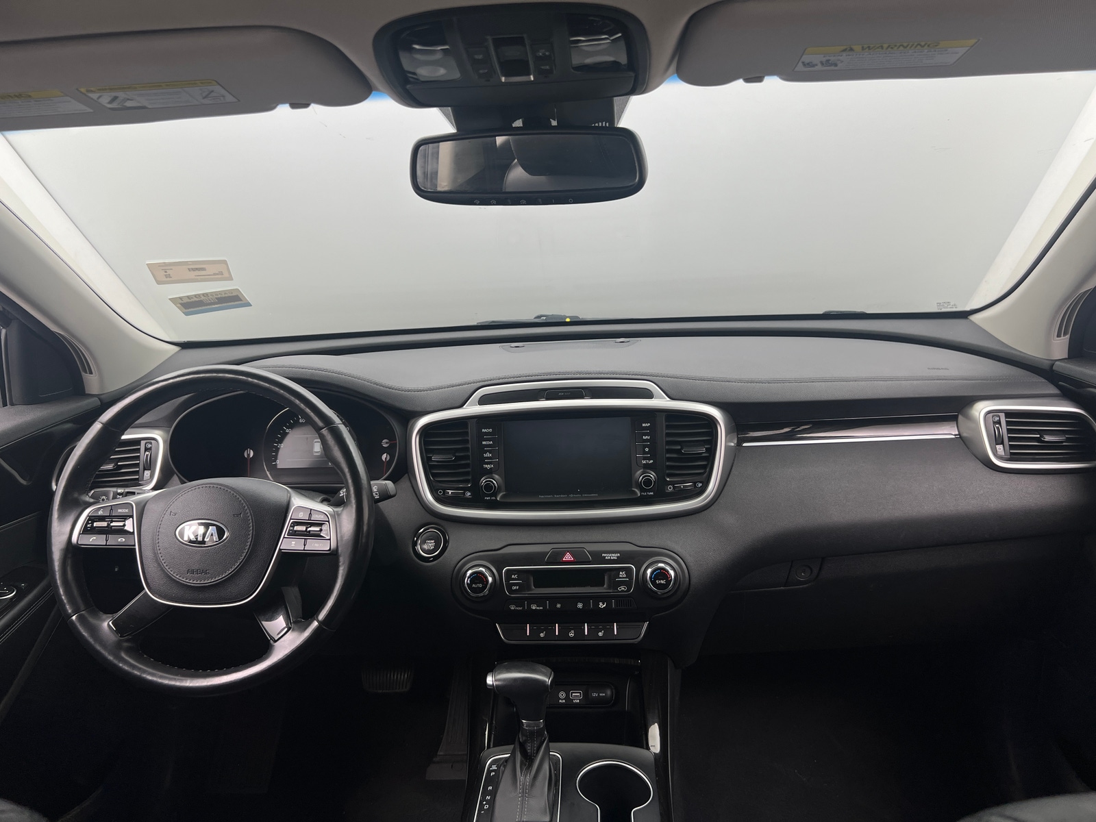 Thumbnail: 2019 Kia Sorento - 2