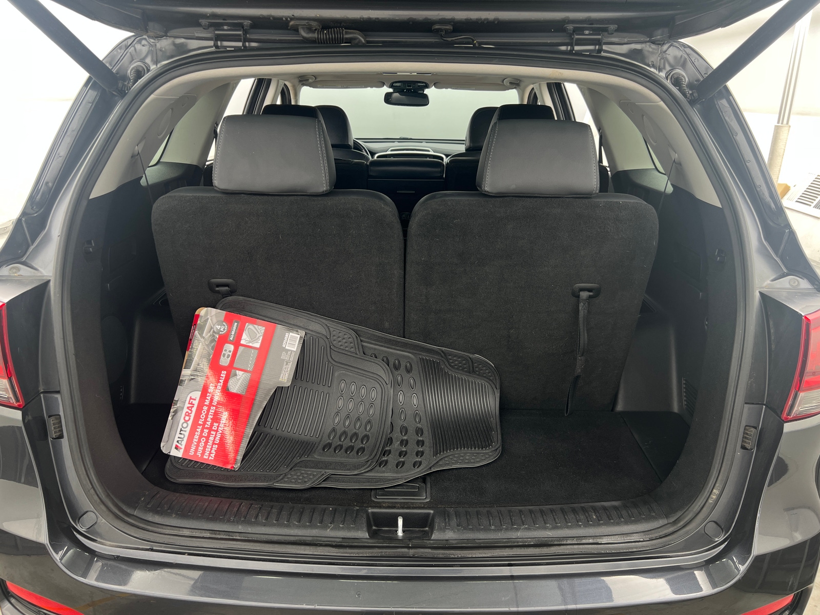 Thumbnail: 2019 Kia Sorento - 6