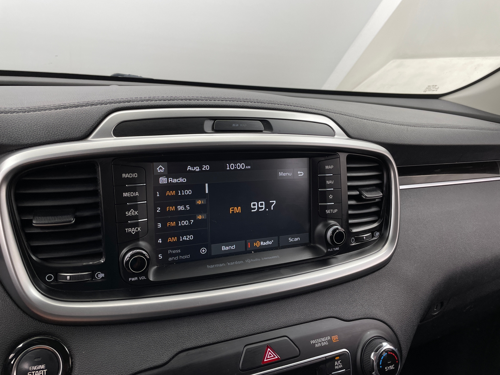 Thumbnail: 2019 Kia Sorento - 3