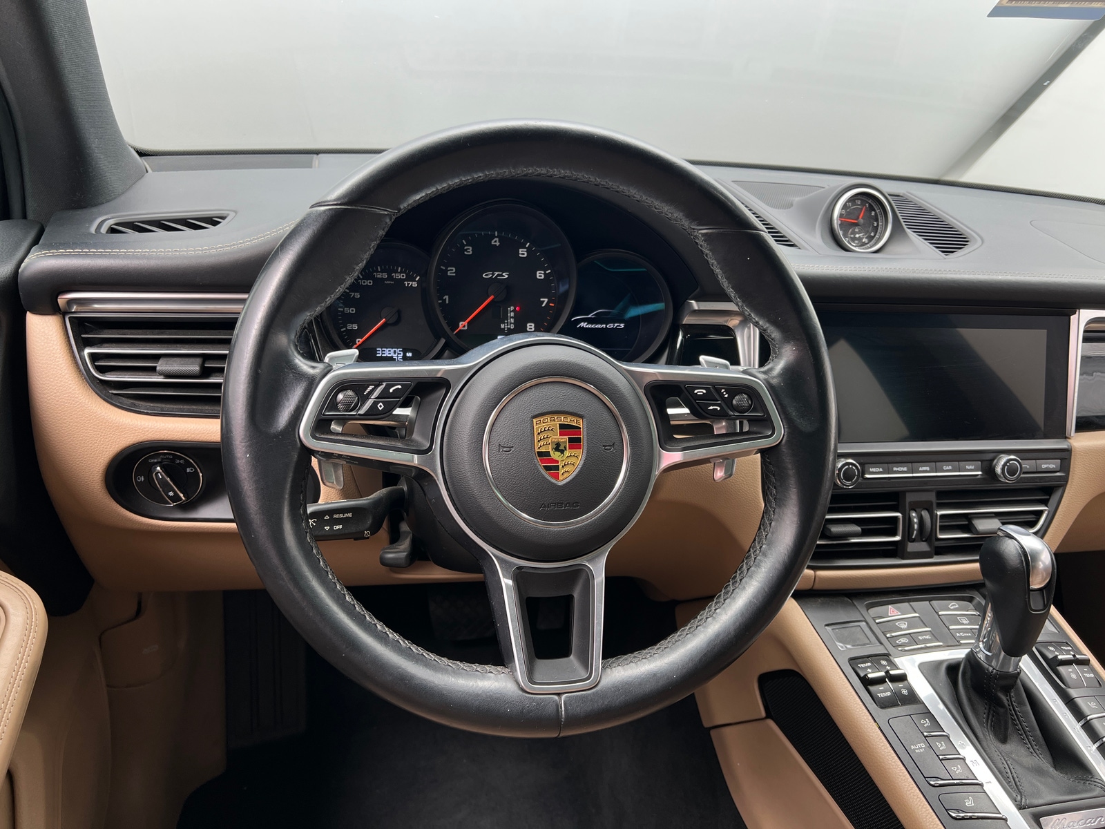 Thumbnail: 2021 Porsche Macan - 4
